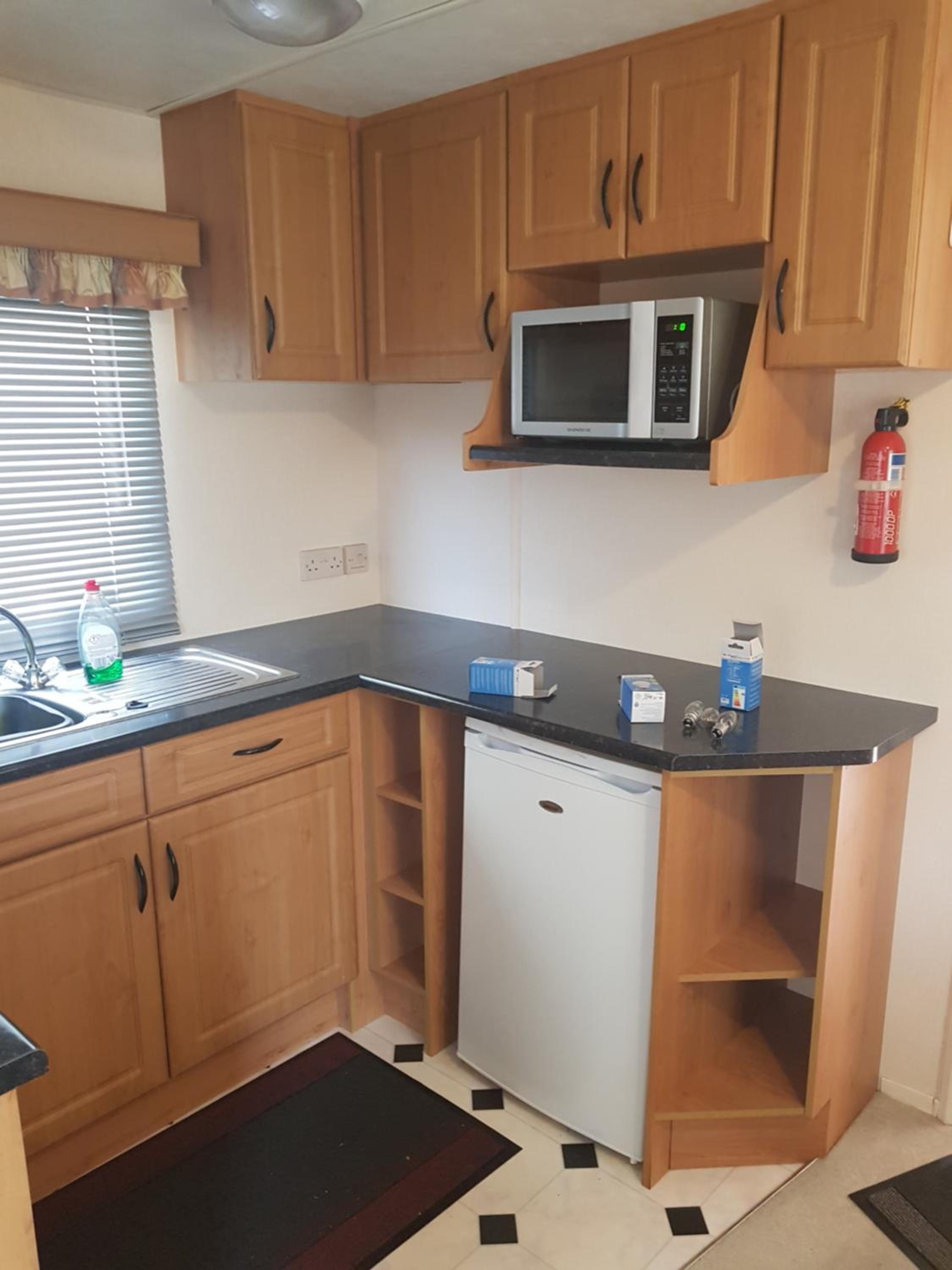 the jackdaw pub SELF CATERING STATIC CARAVAN free breakfast supplied, photo 83