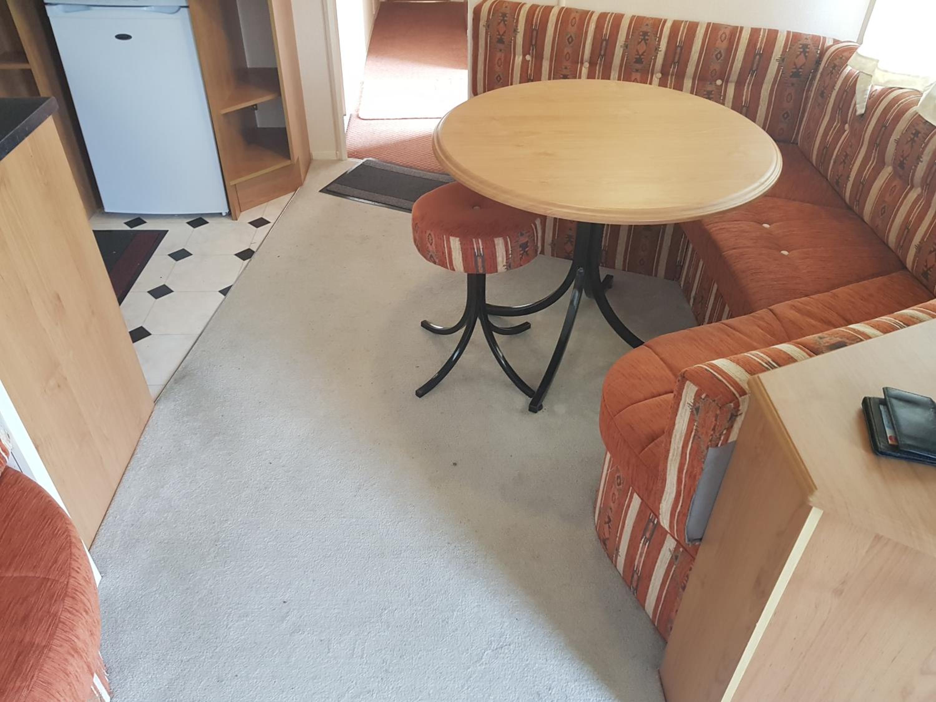 the jackdaw pub SELF CATERING STATIC CARAVAN free breakfast supplied, photo 98