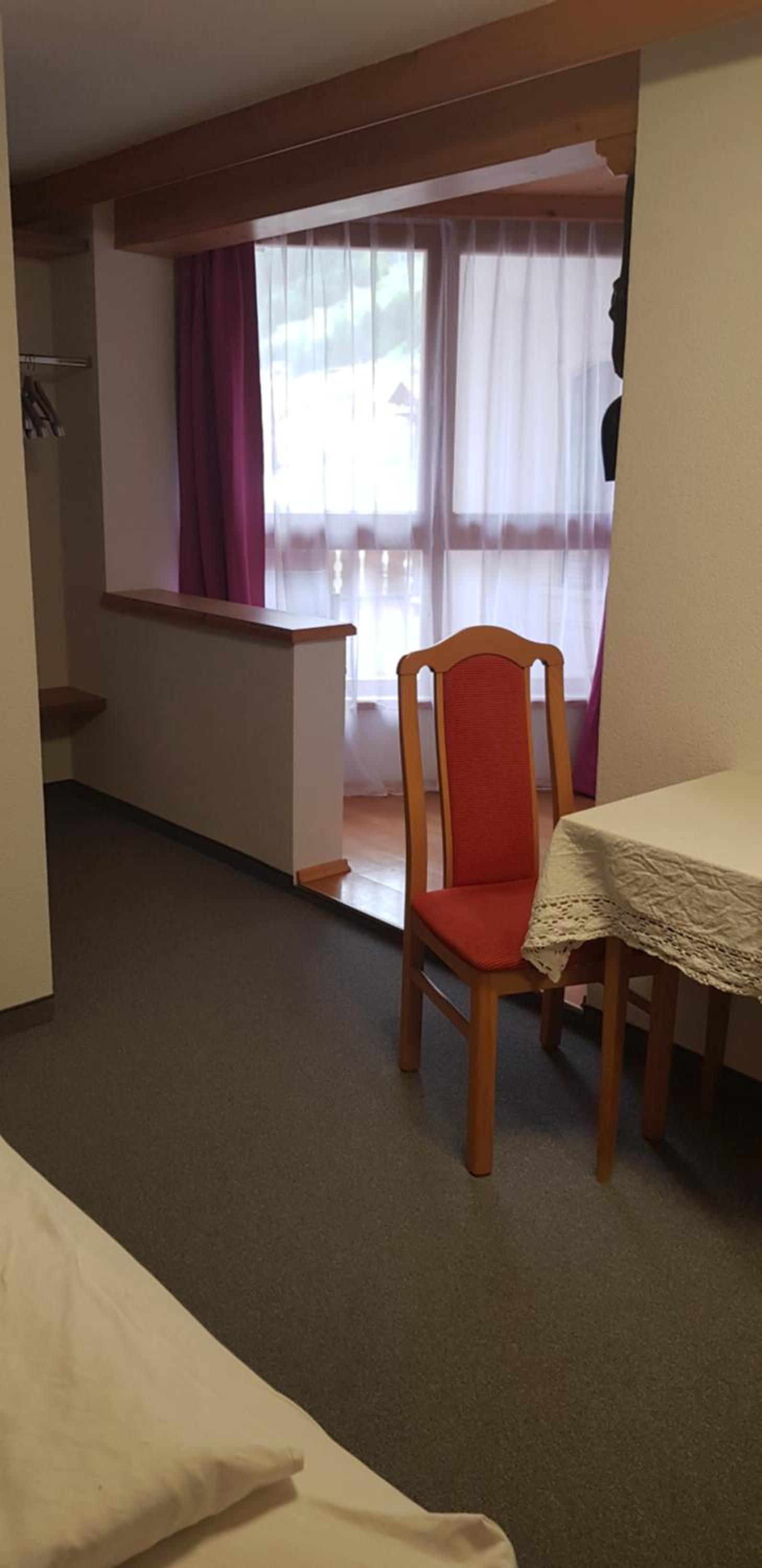 Apart Lenz