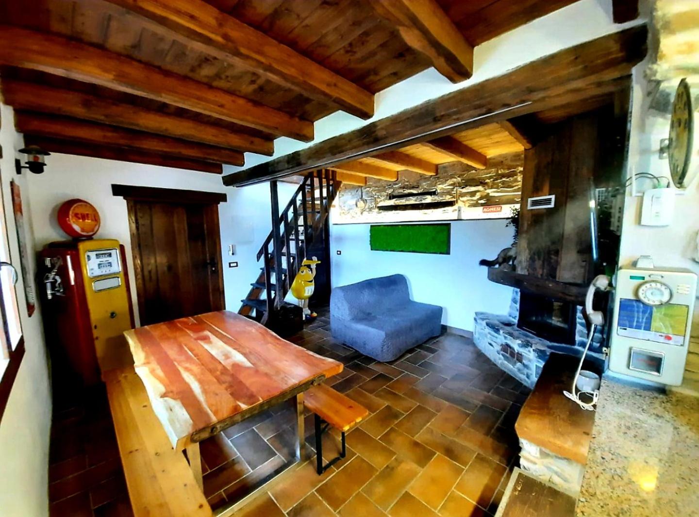 IL SANTO GRAAL view 5