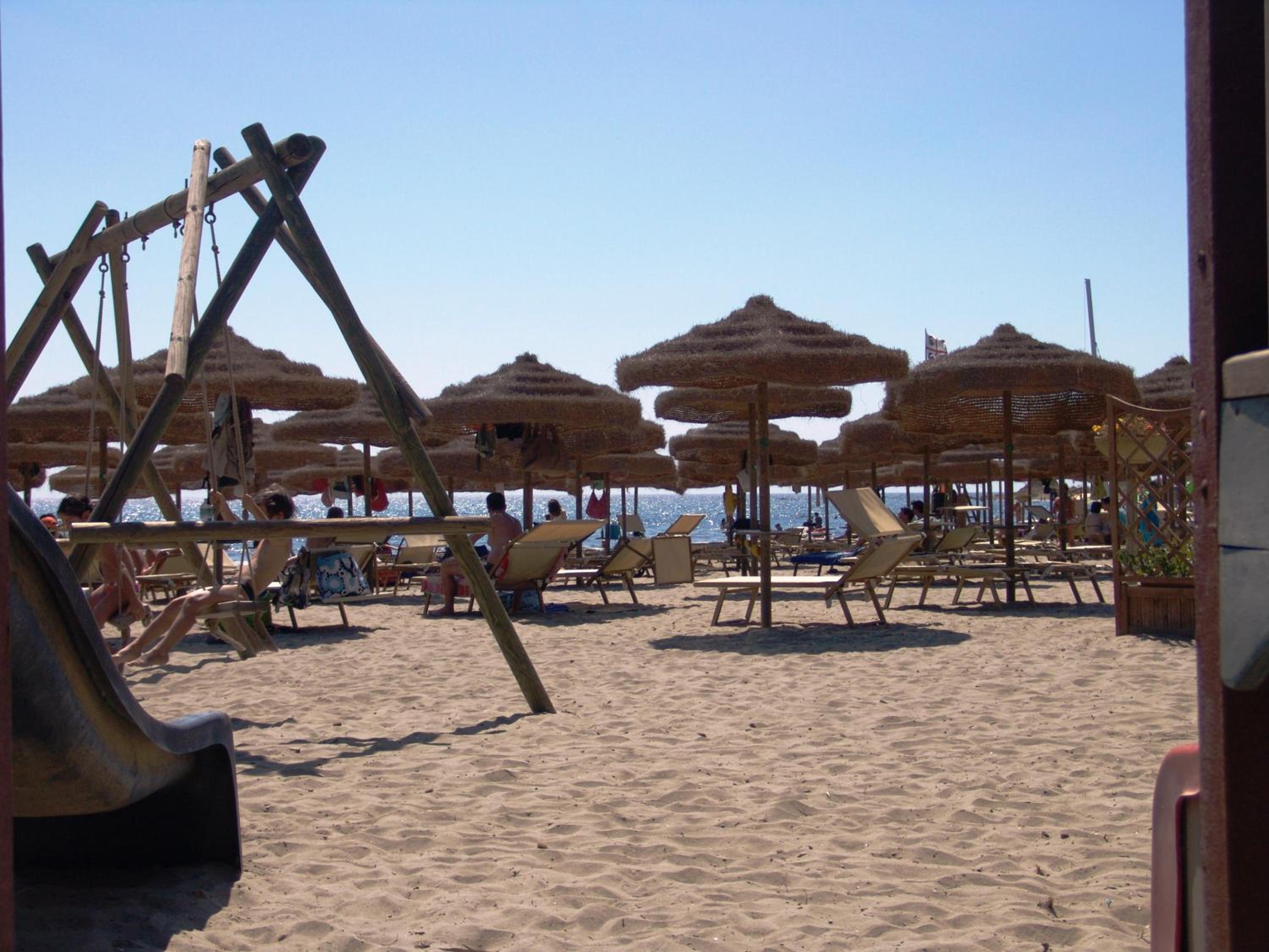 Photo 10