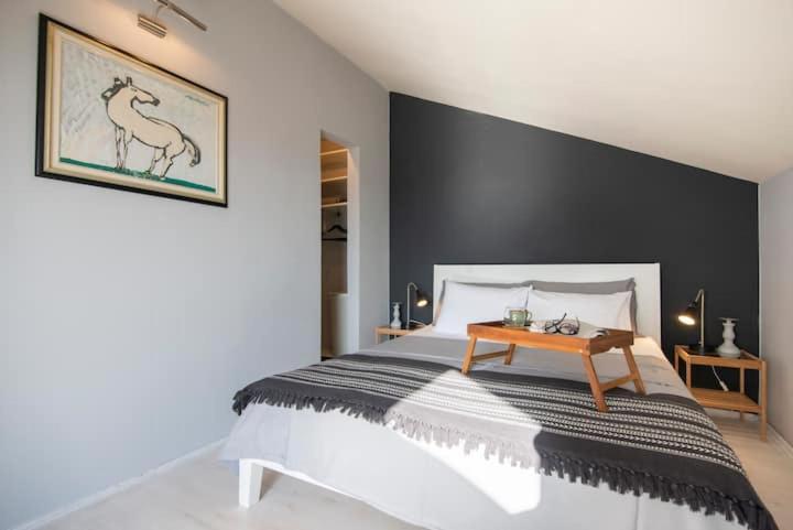 Cosy Loft w Private Pool & Patio