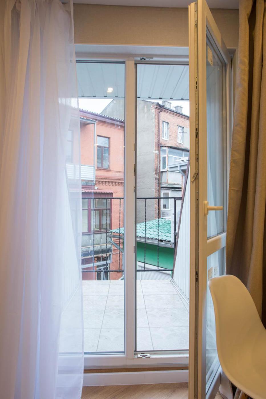 New studio in the city center - Mykoly Khvylovoho str 5-2 view 2