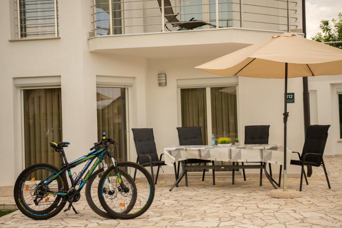 Villa Amela view 3