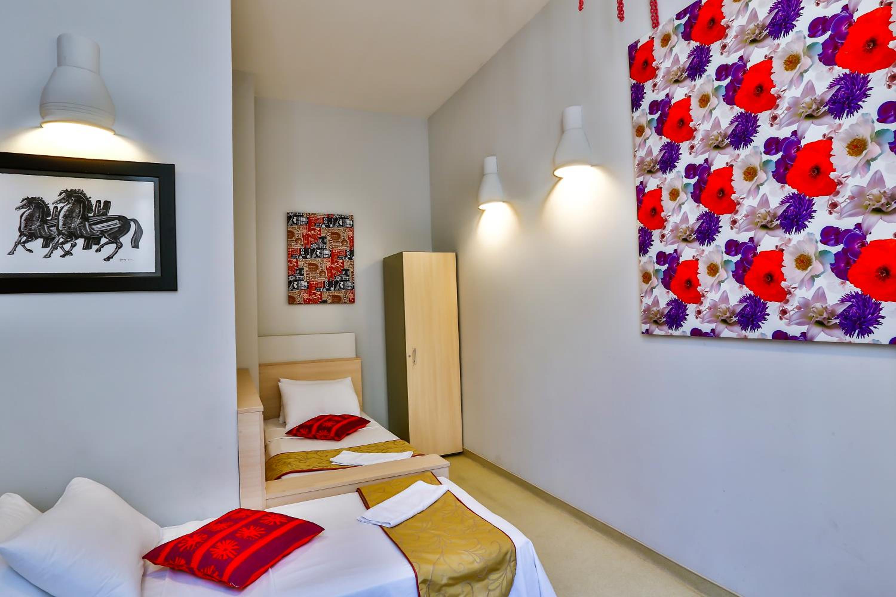 Han Hotel - Image 26