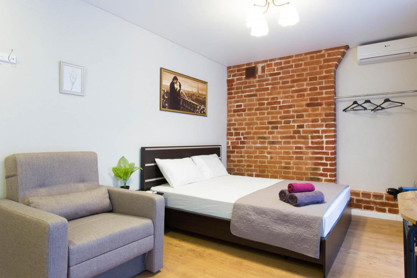 Cozy studio in the city center - Mykoly Khvylovoho str 5-1 view 2