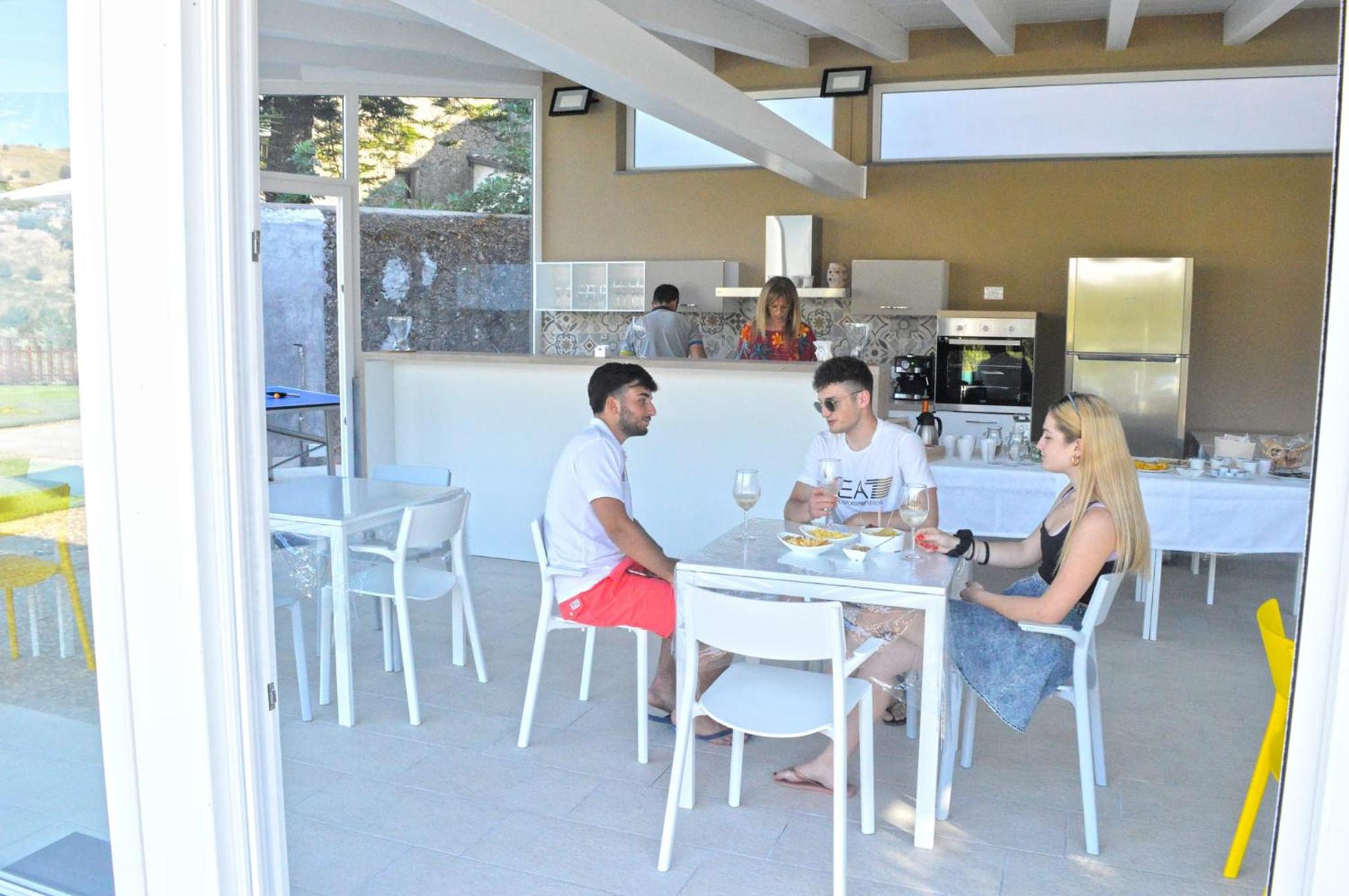 dining
