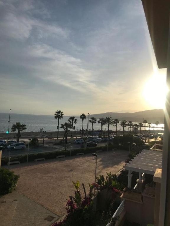 Apartamento 5 EN PRIMERA LÍNEA DE PLAYA CON VISTAS AL MAR photo 4