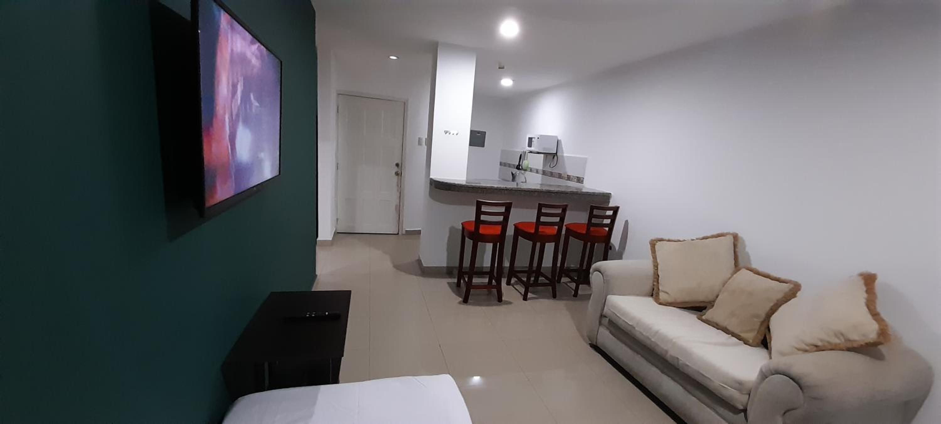 Suites y habitaciones en Edificación Amaralto view 2