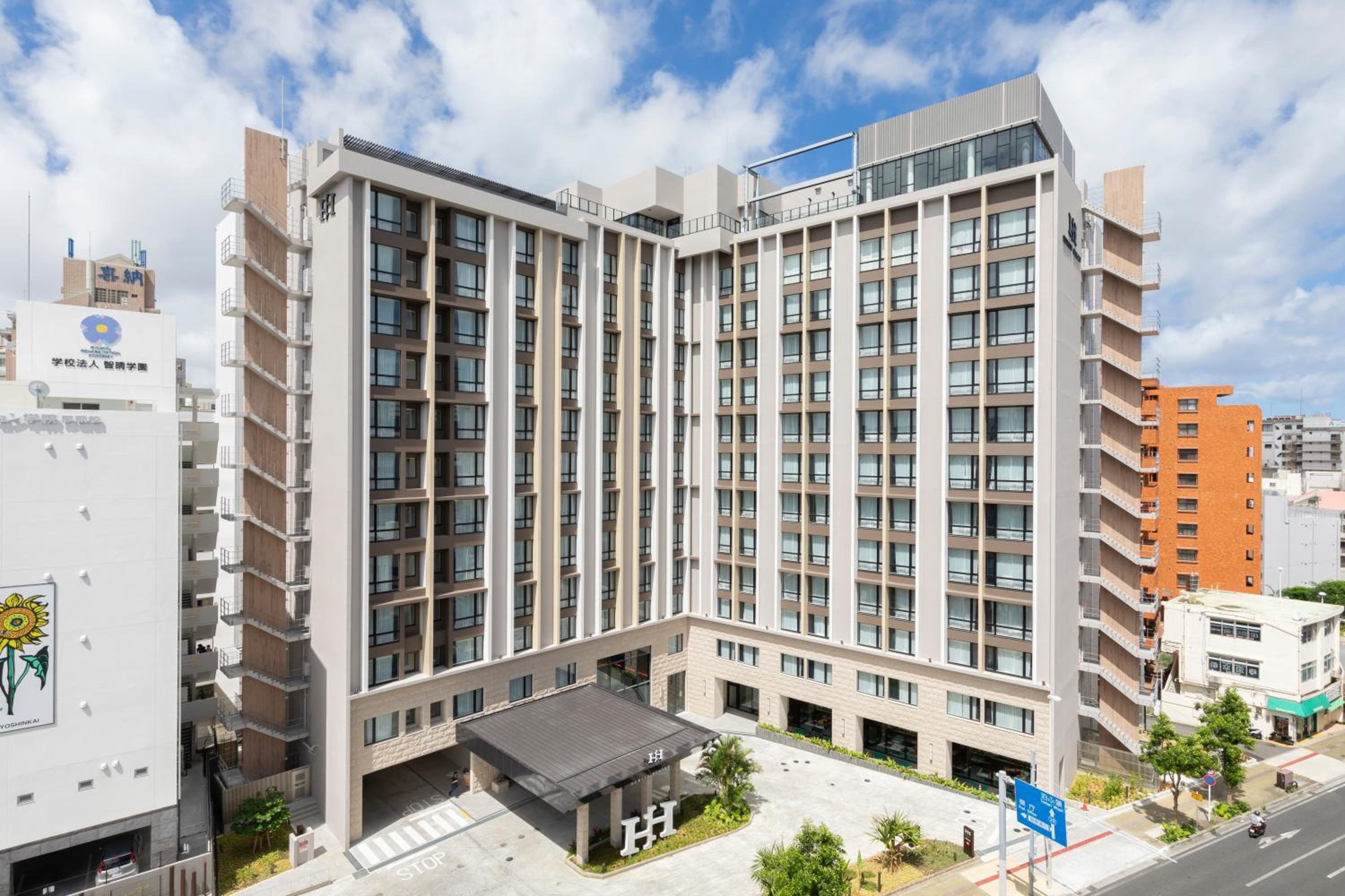 Hotel Hewitt Resort Naha - Image 1