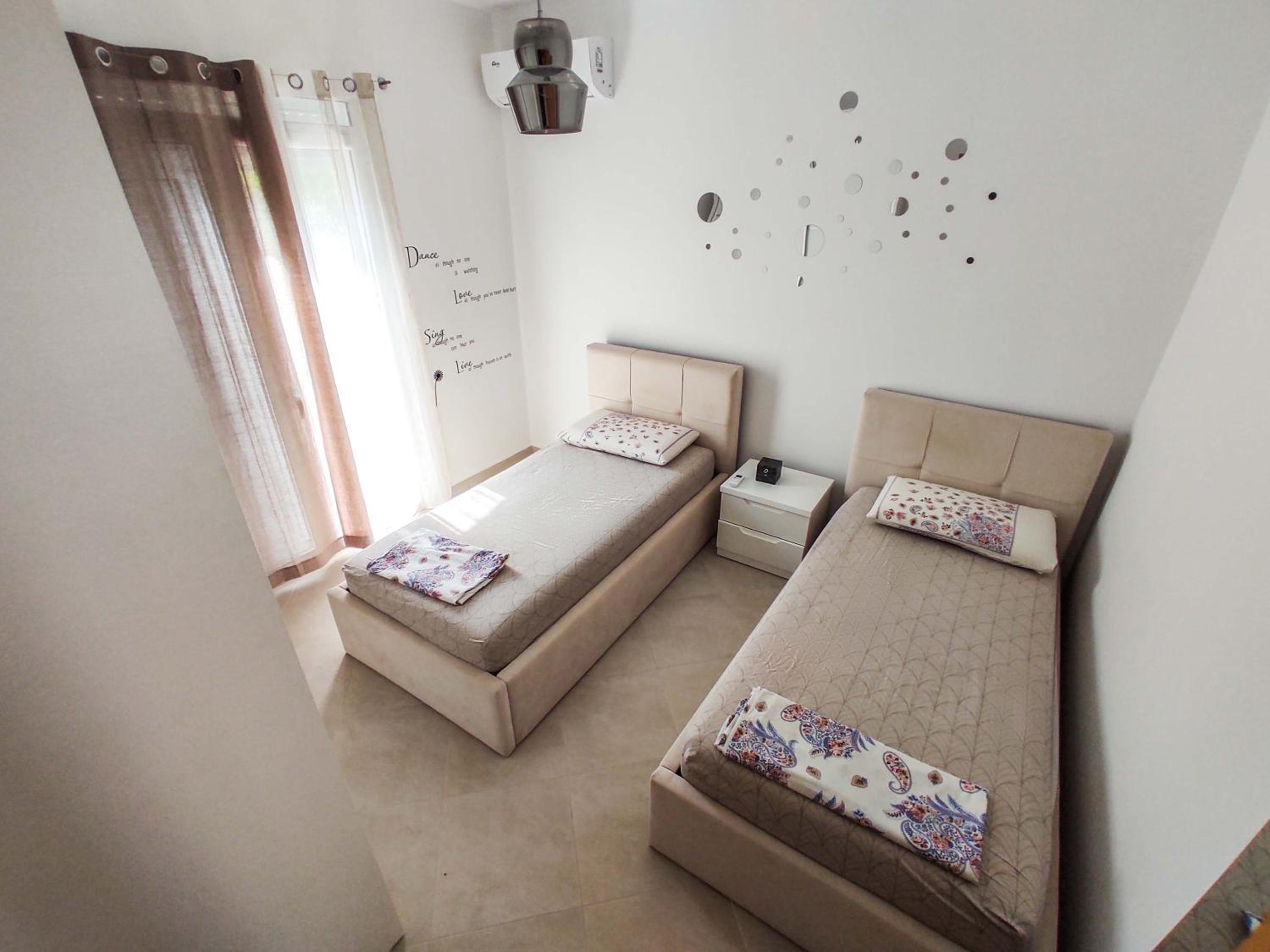 Modern Apartament between sea and mountain