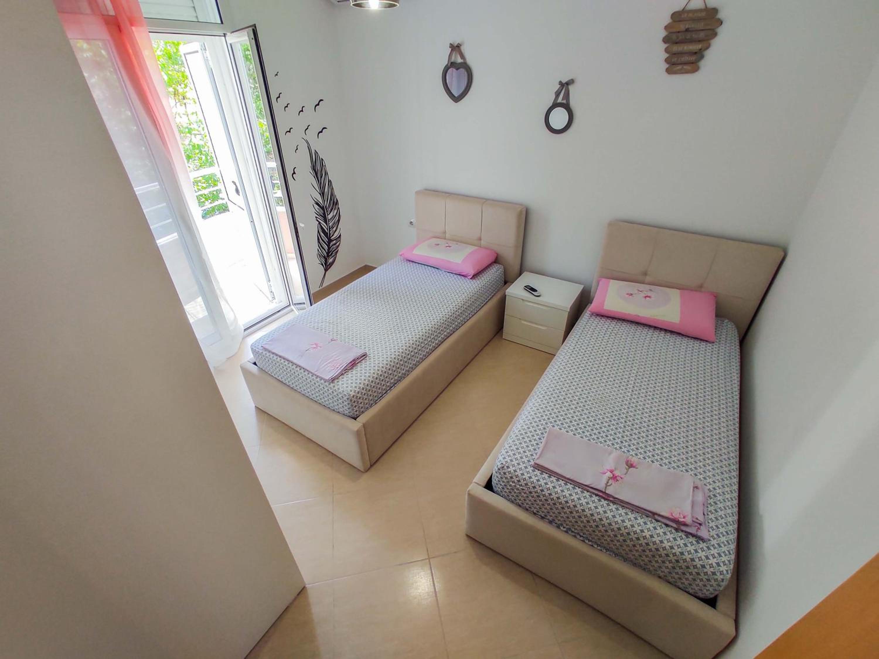 NYC Modern & Spacious Apartament 5 min from seaside