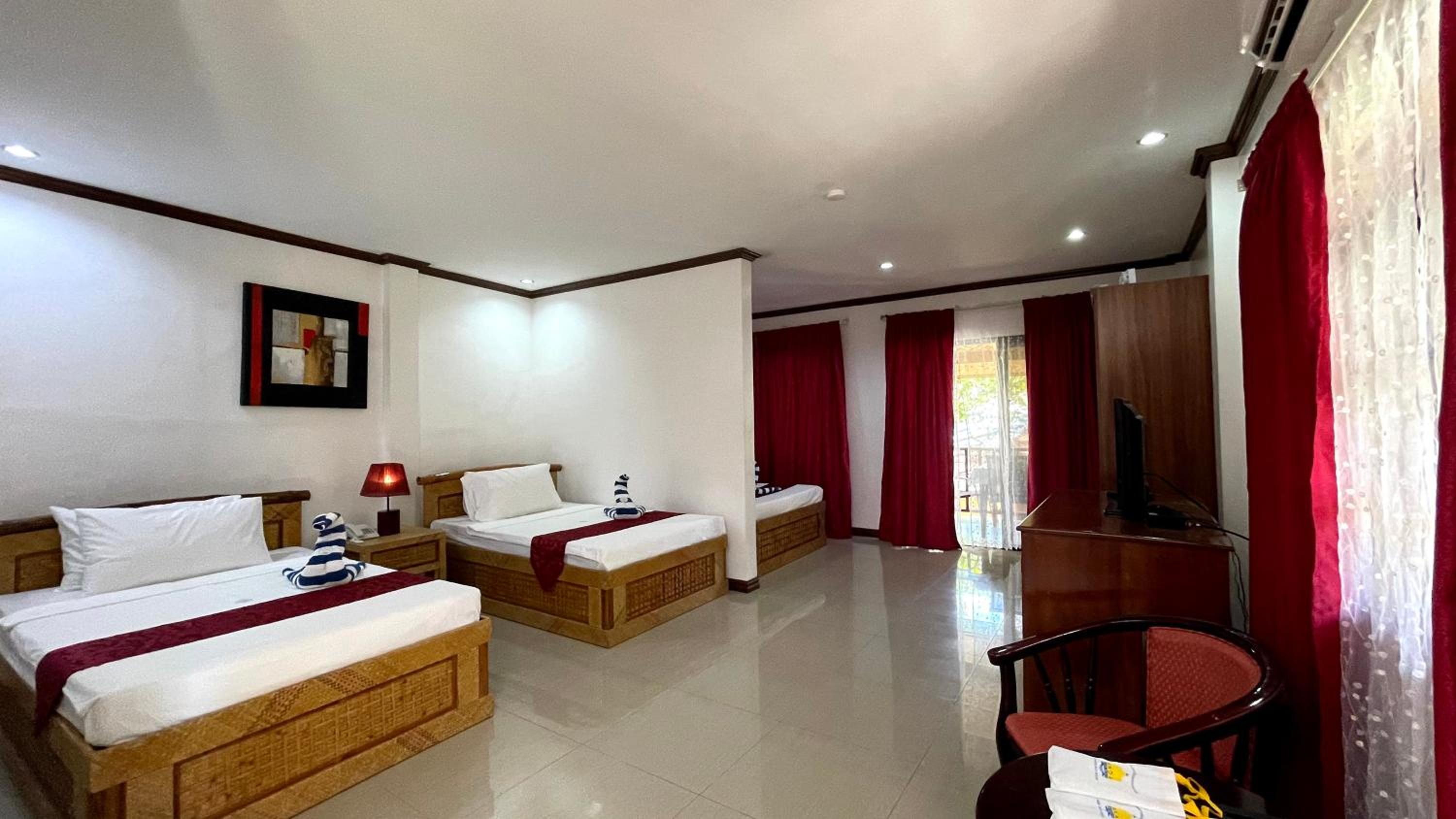 Anda White Beach Resort