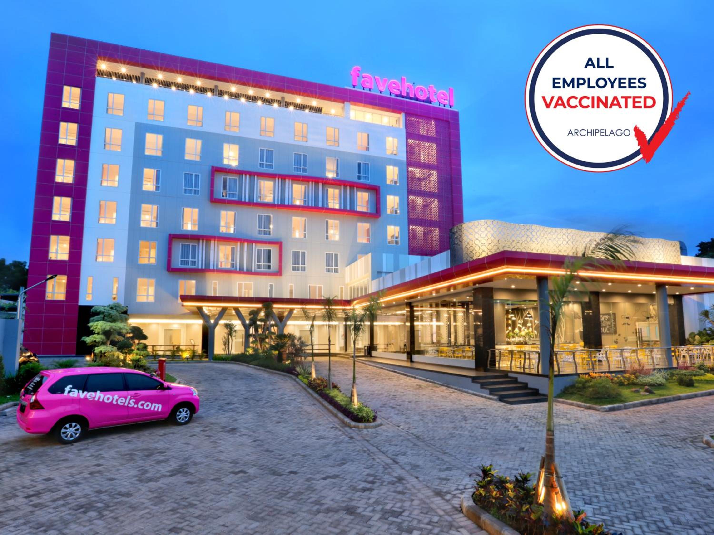 Tuban Vacations - favehotel Tuban - Property Image 1