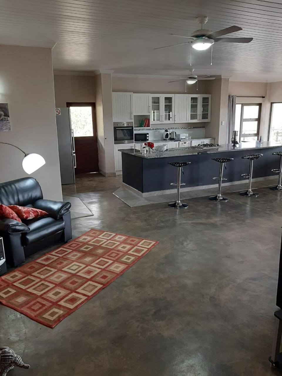 Hazyview Bogarts Villa view 4