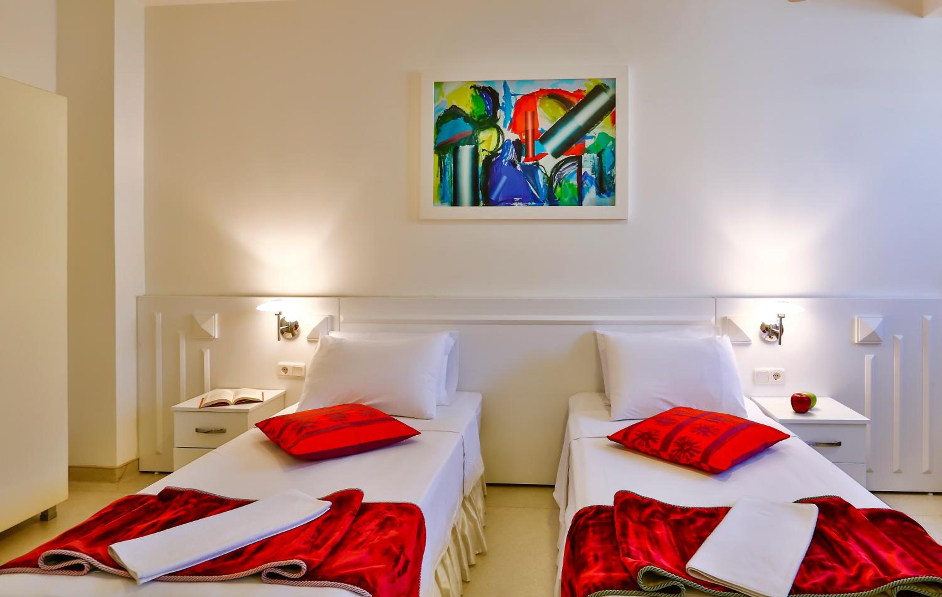 Han Hotel - Image 11