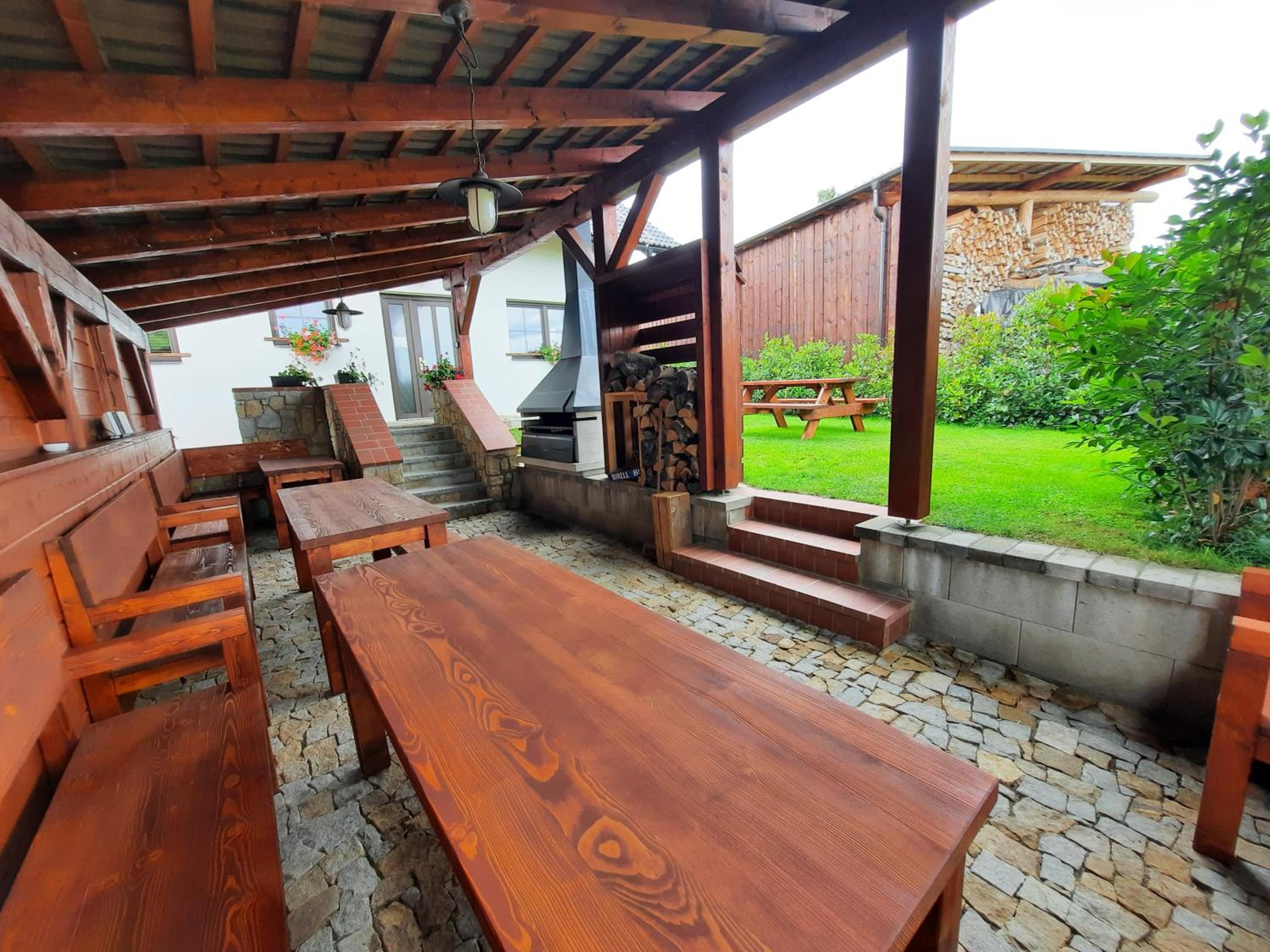 Photo 8
