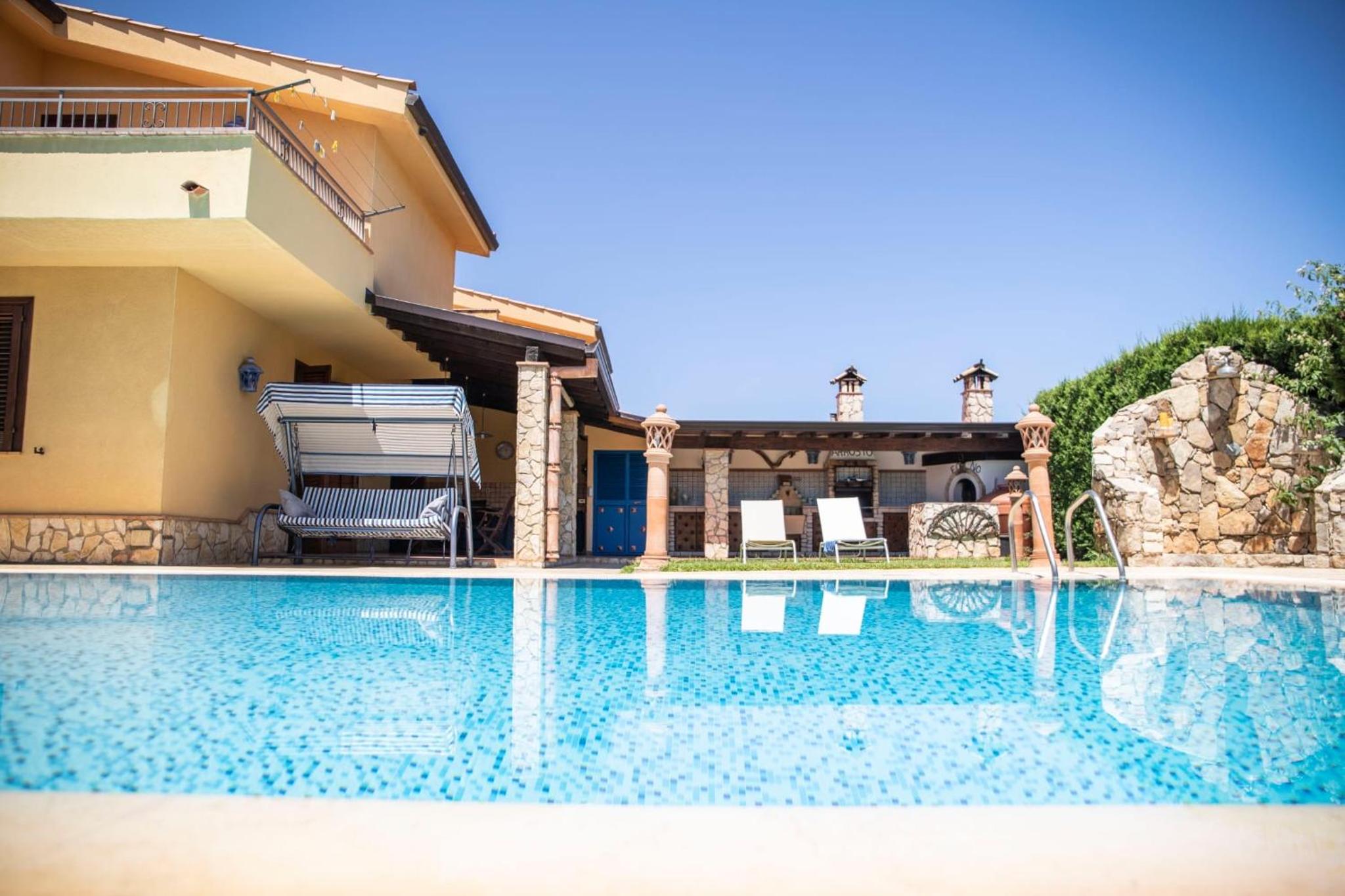 Dimora Fanale, Villa Esclusiva con Piscina Privata - Fanale Rentals view 5