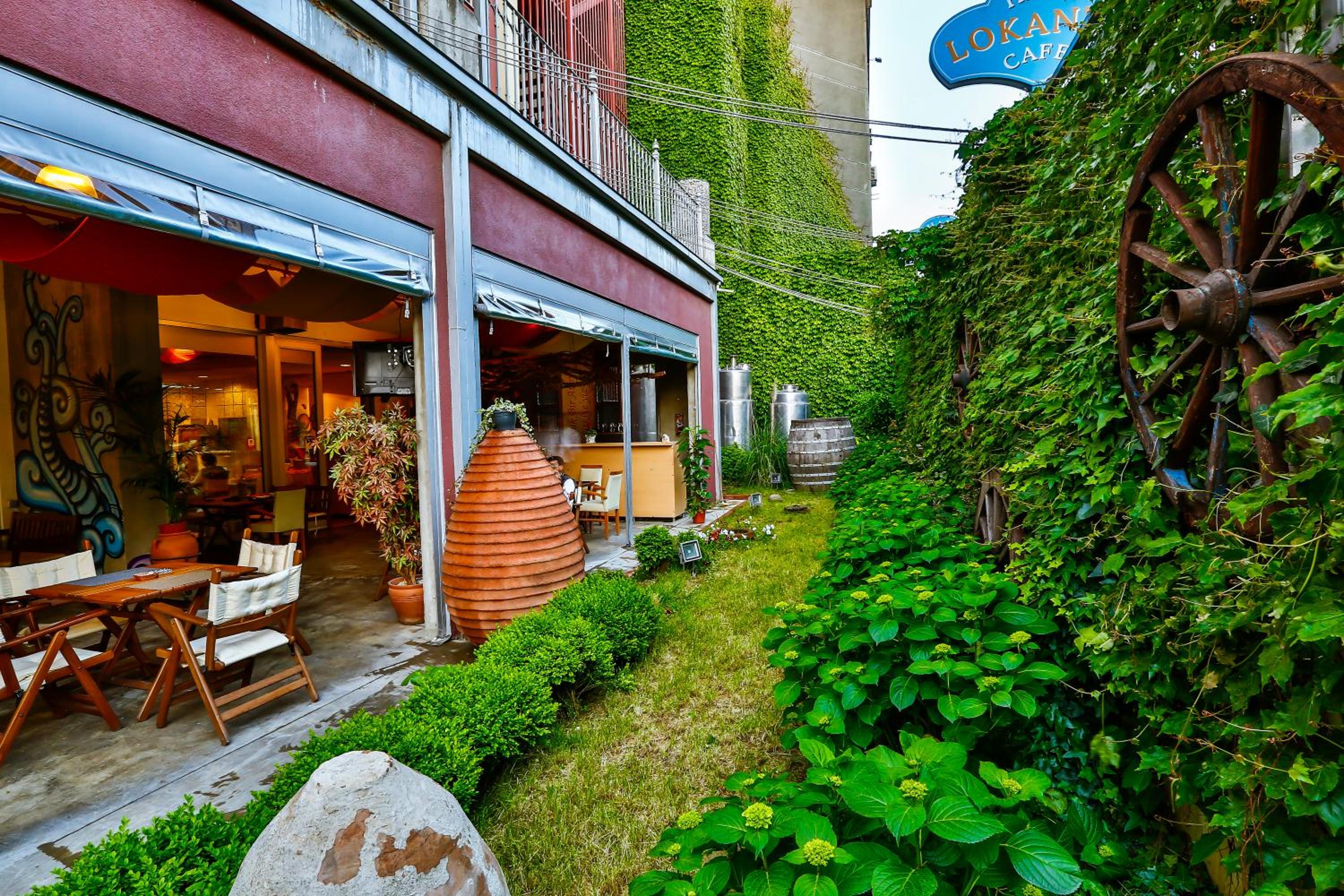 Han Hotel - Image 10