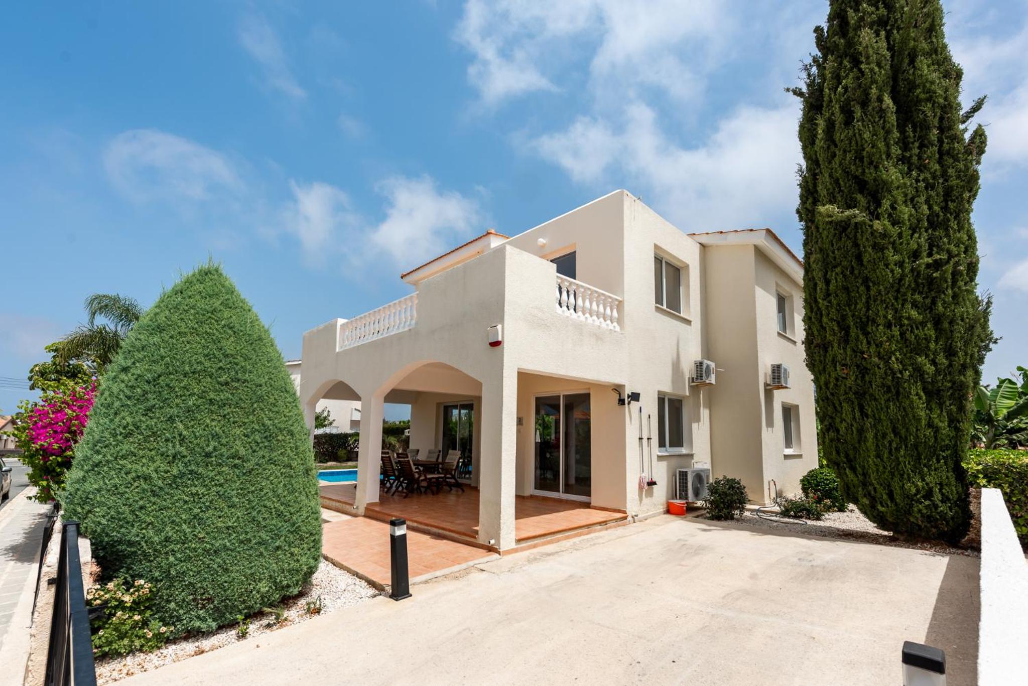 Hotel Villa Alysia by Ezoria Villas - Image 1