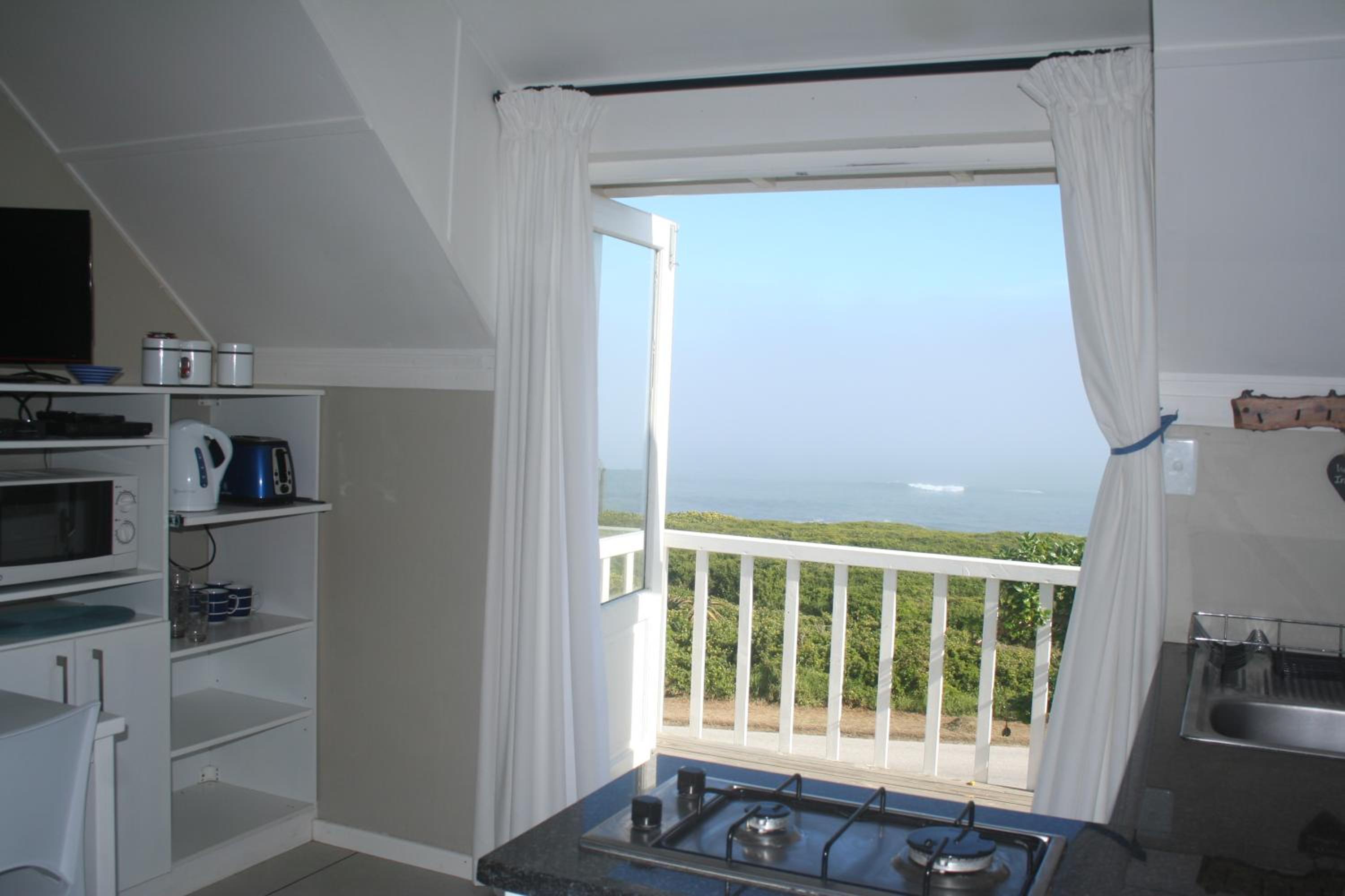 Pebbles Beach Cottage view 2