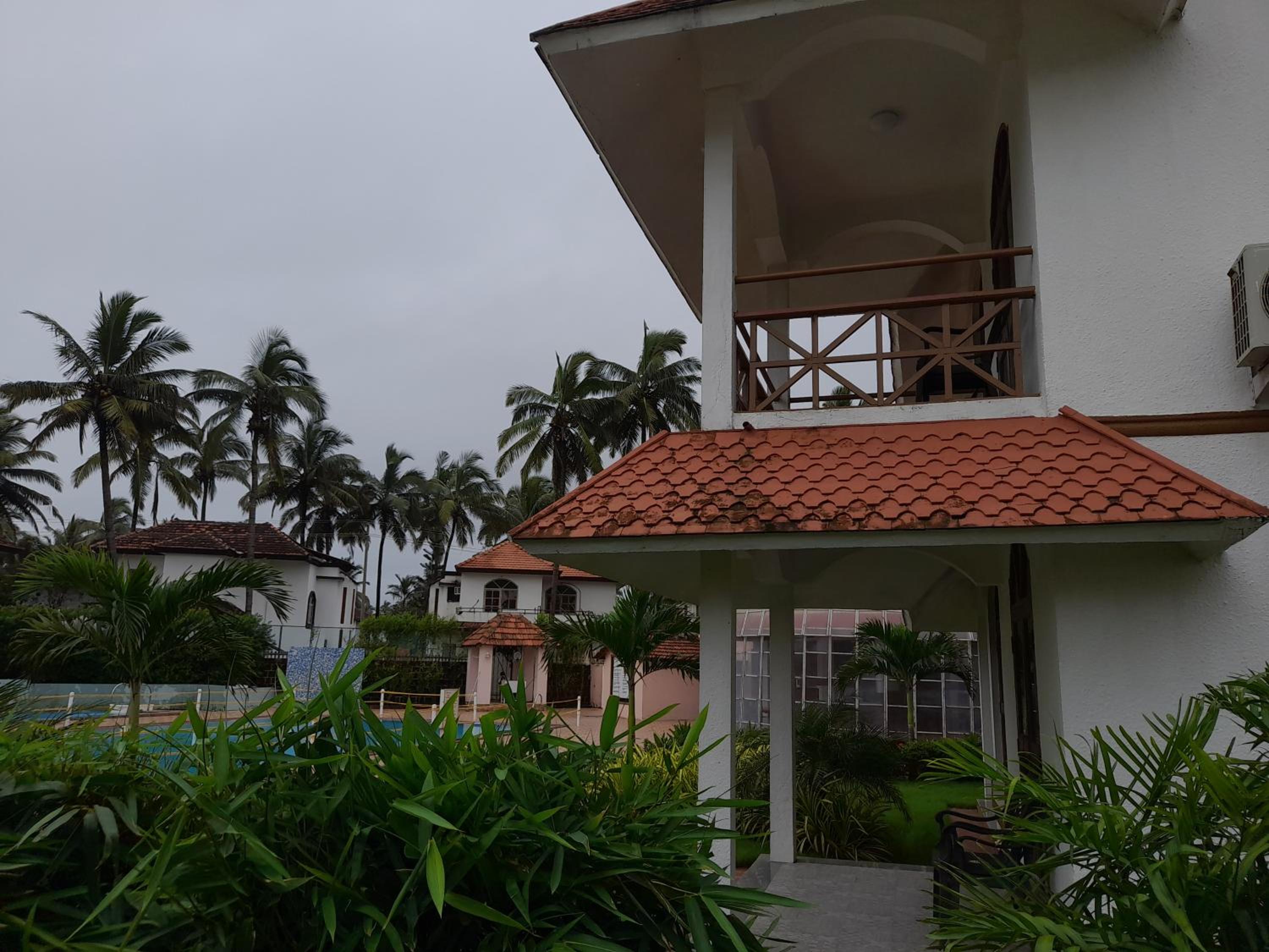 Nanu Beach Resort & Spa