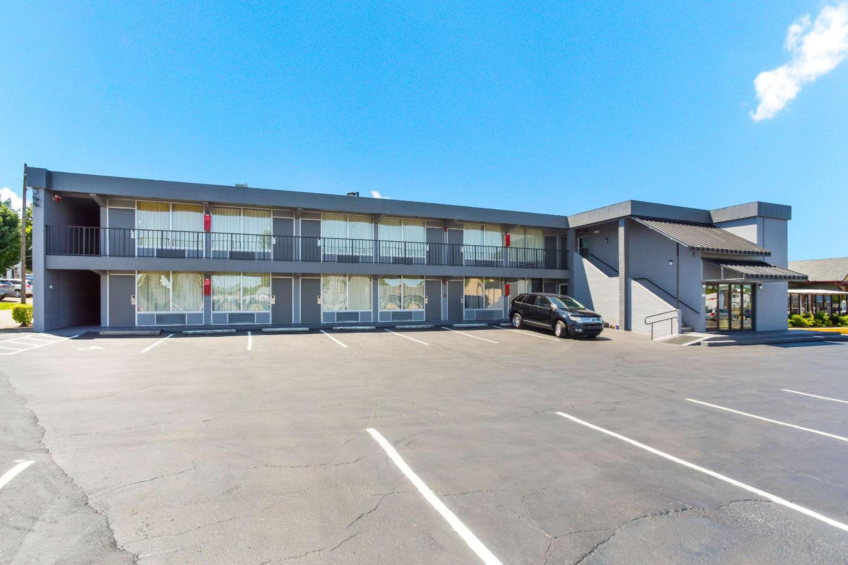 Econo Lodge Gallatin - Metro Nashville - Property Image 26