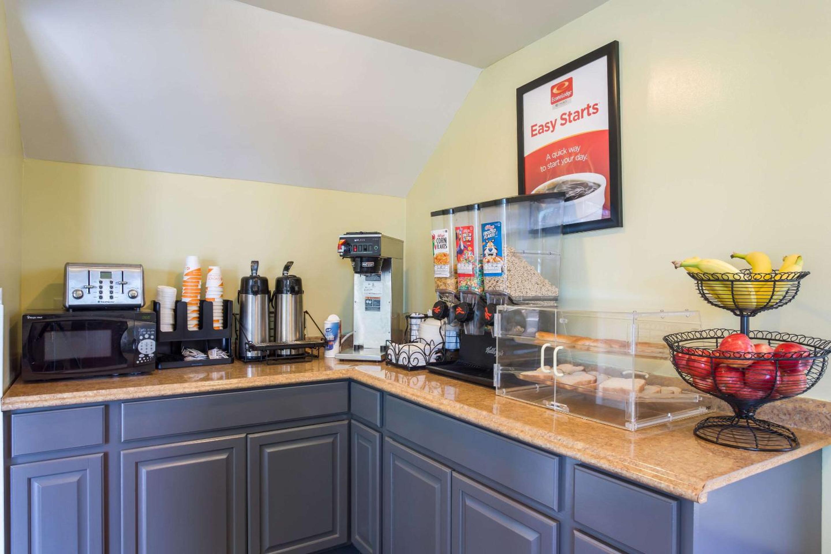 Econo Lodge Gallatin - Metro Nashville - Property Image 3