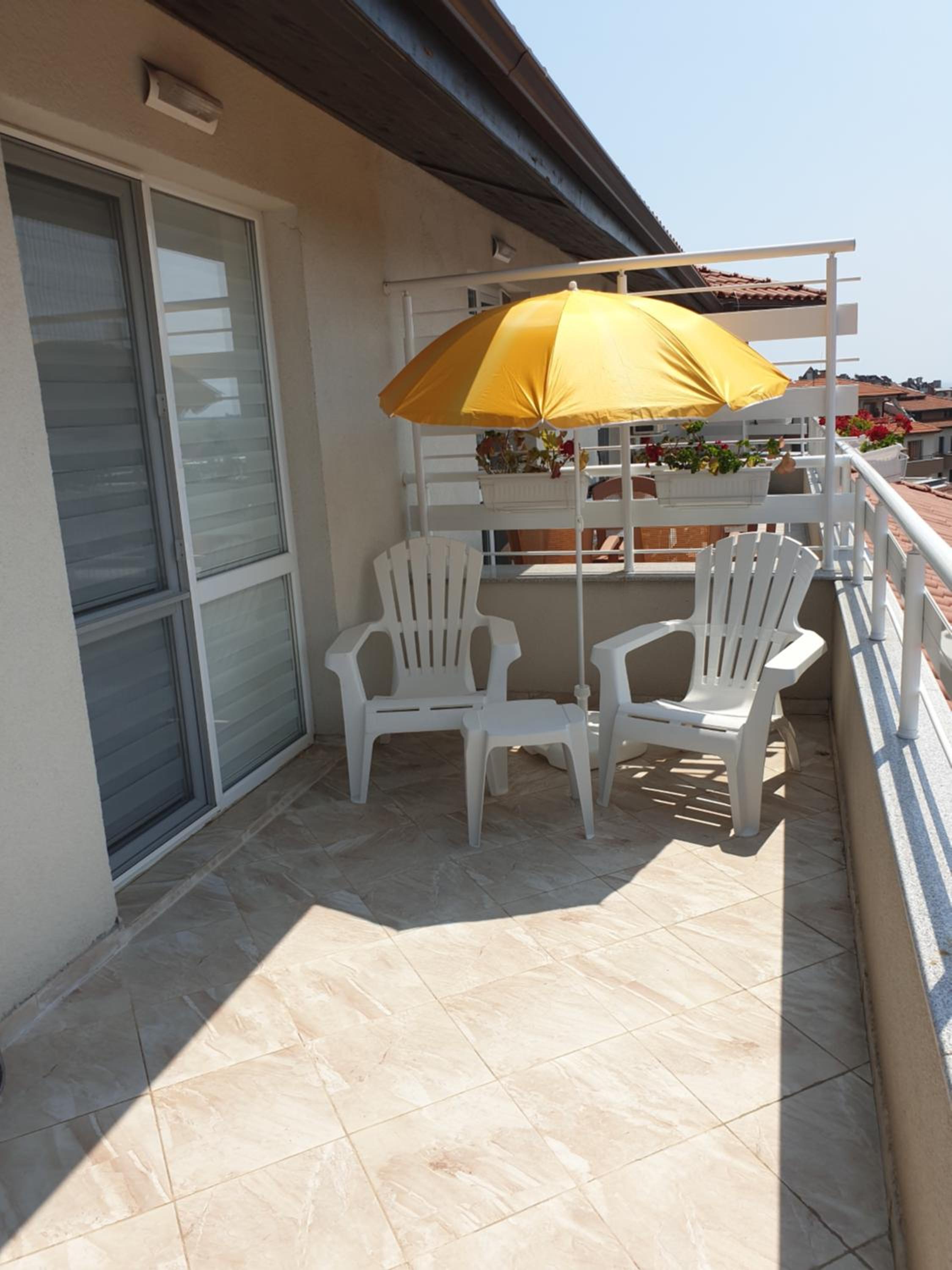 Апартаменти Кастро/Castro Apartments