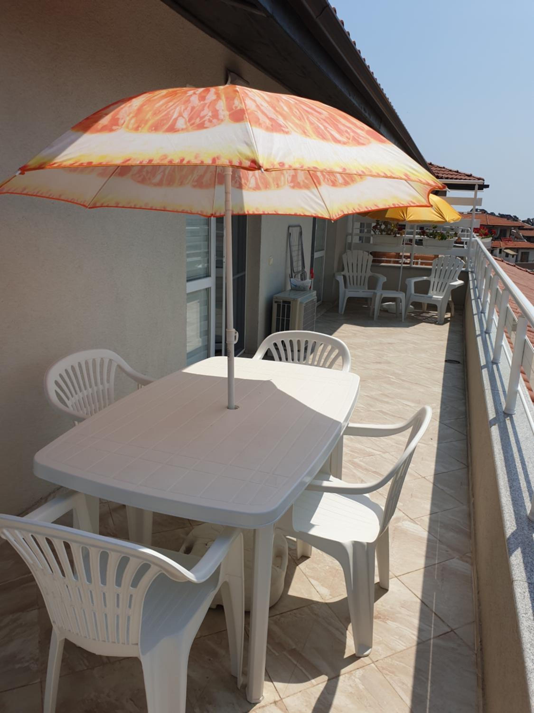 Апартаменти Кастро/Castro Apartments
