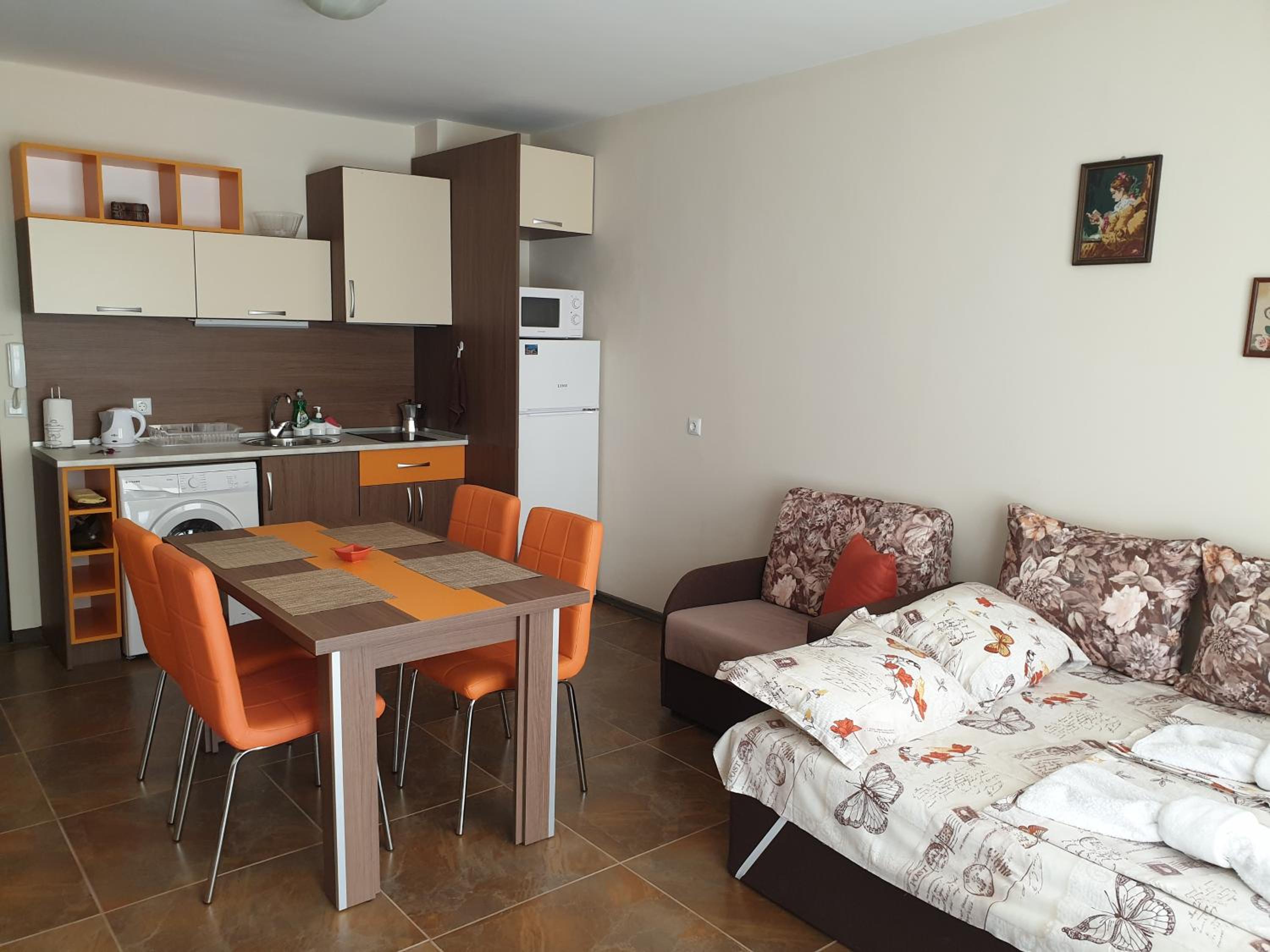 Апартаменти Кастро/Castro Apartments