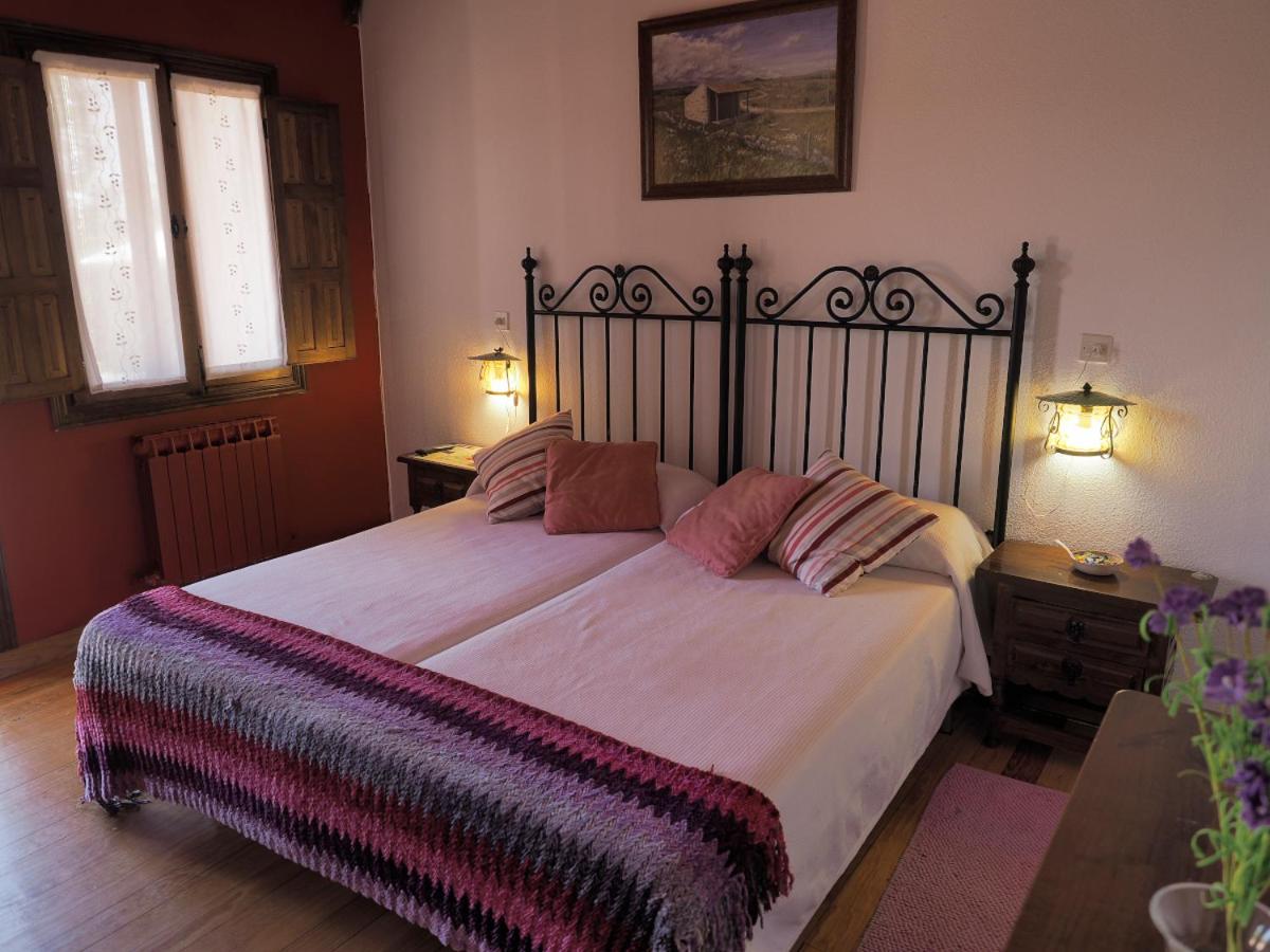 Hospedium Hostal Almanzor