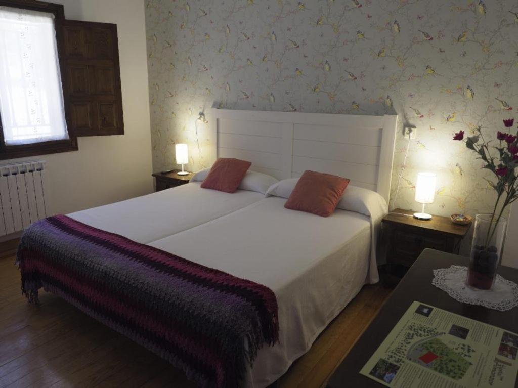 Hospedium Hostal Almanzor