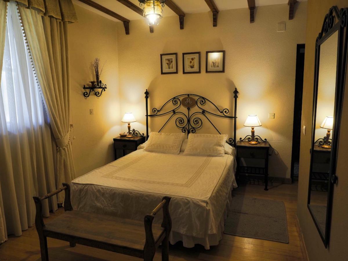 Hospedium Hostal Almanzor