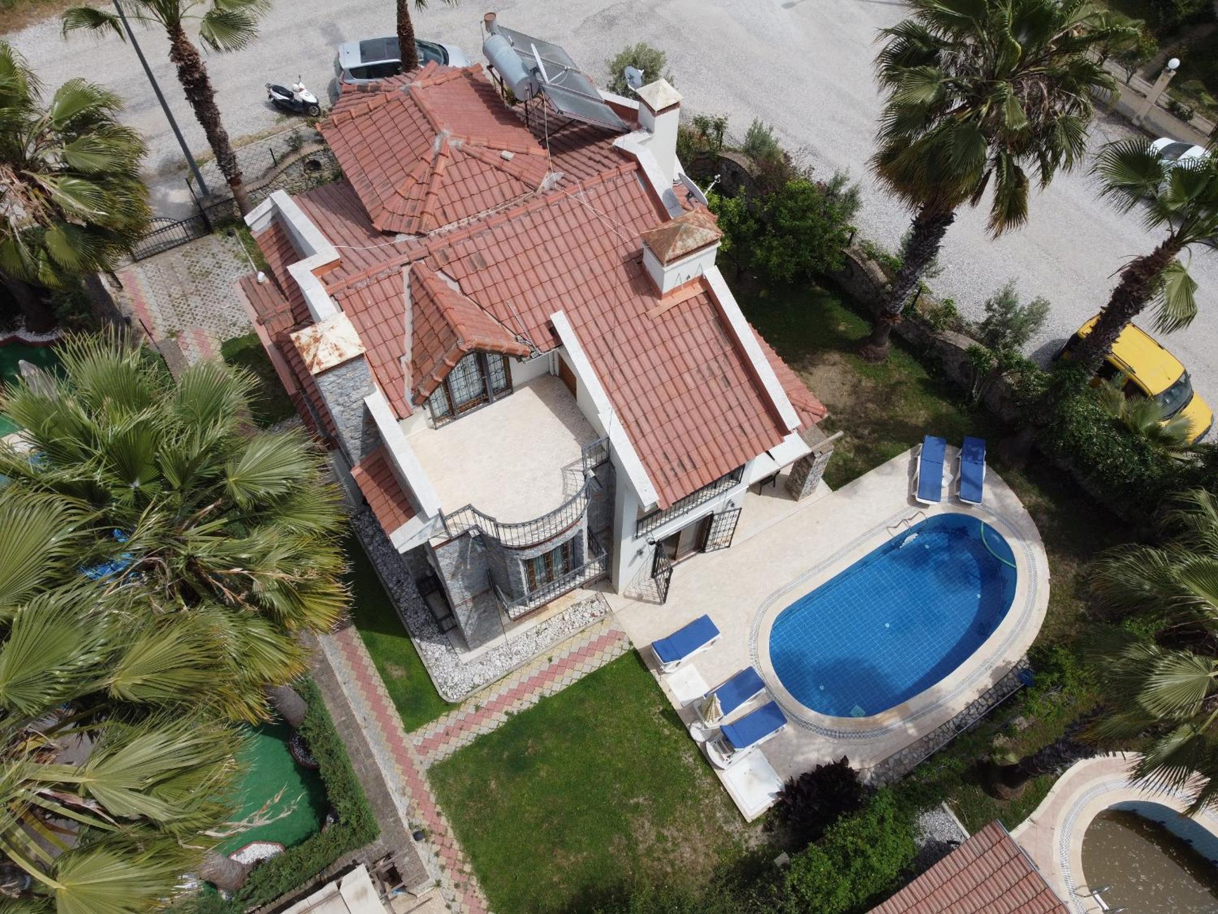 Villa Phoenix view 5