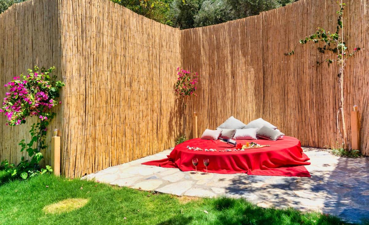 outdoor BBQ area