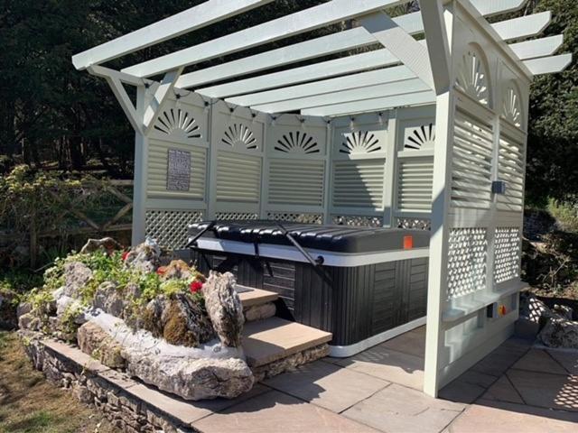 Woodhaven - Luxury 4 bedroom rural retreat with hot tub near to Lake District view 4