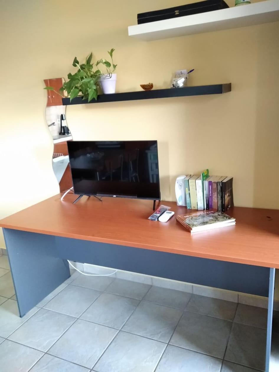 Photo 10