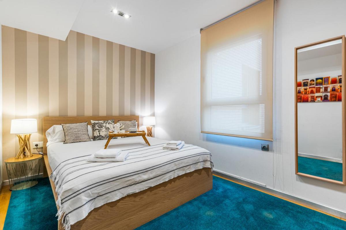 Lodging Apartments Beach Penthouse near center with pool
