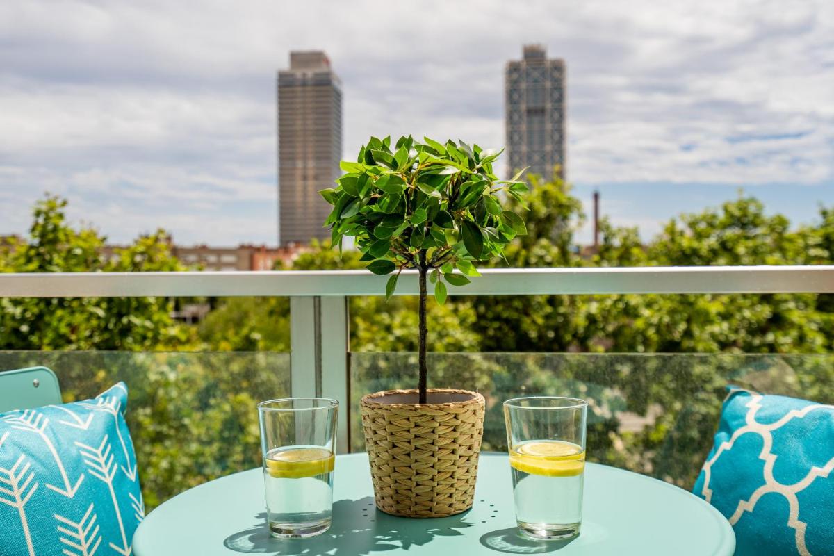 Lodging Apartments Beach Penthouse near center with pool