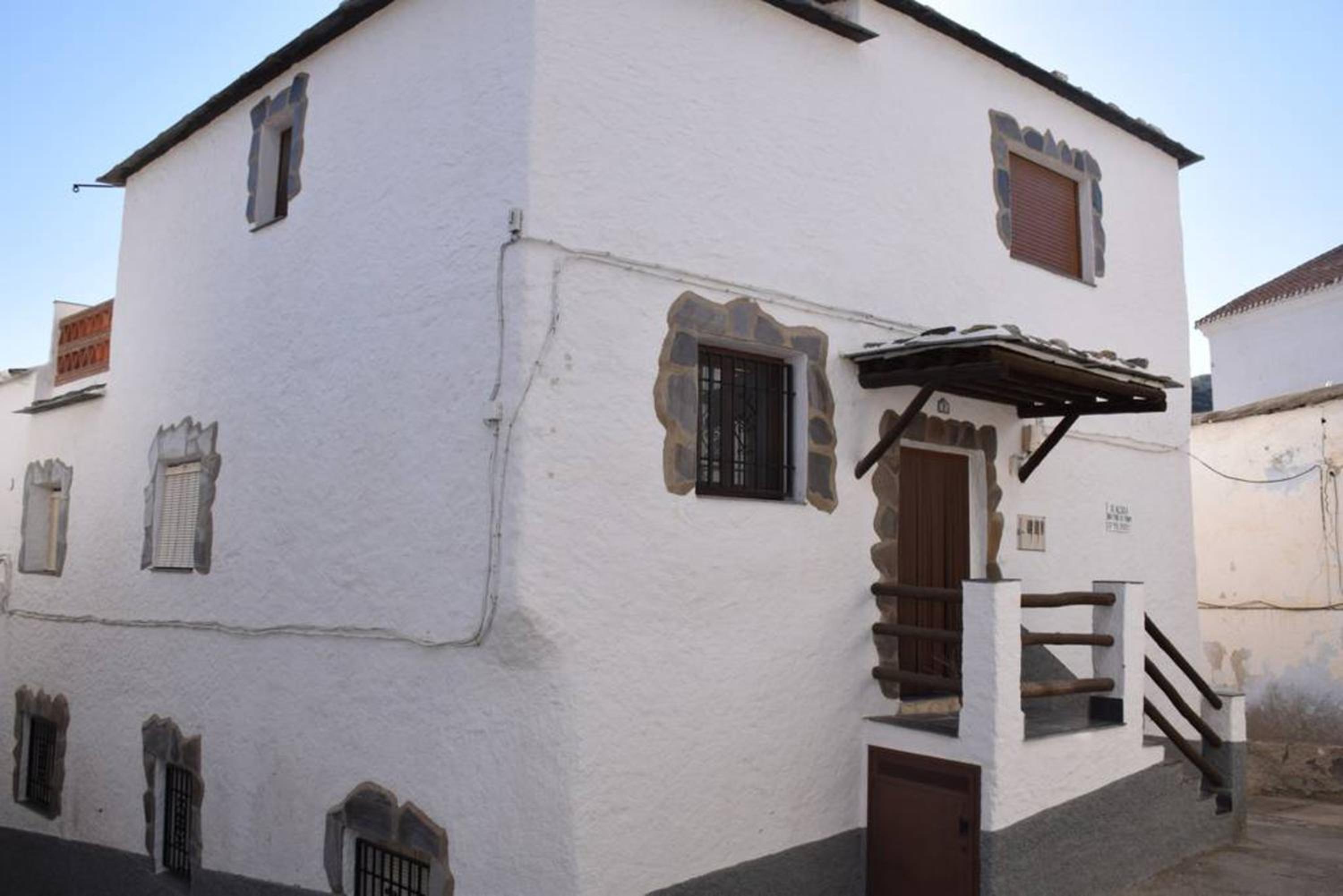 Charming House in Cádiar with View