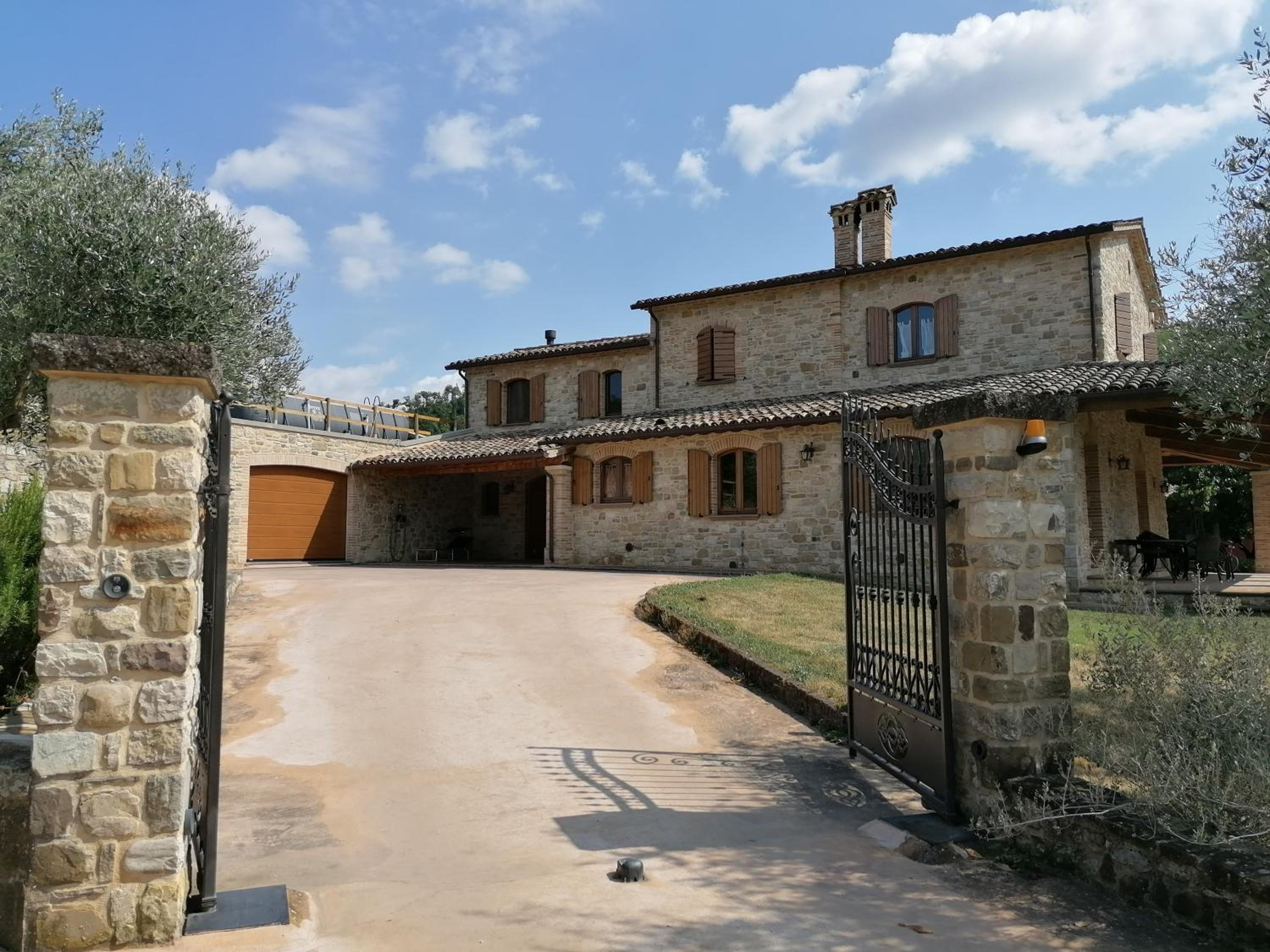 CASA LINARA view 2