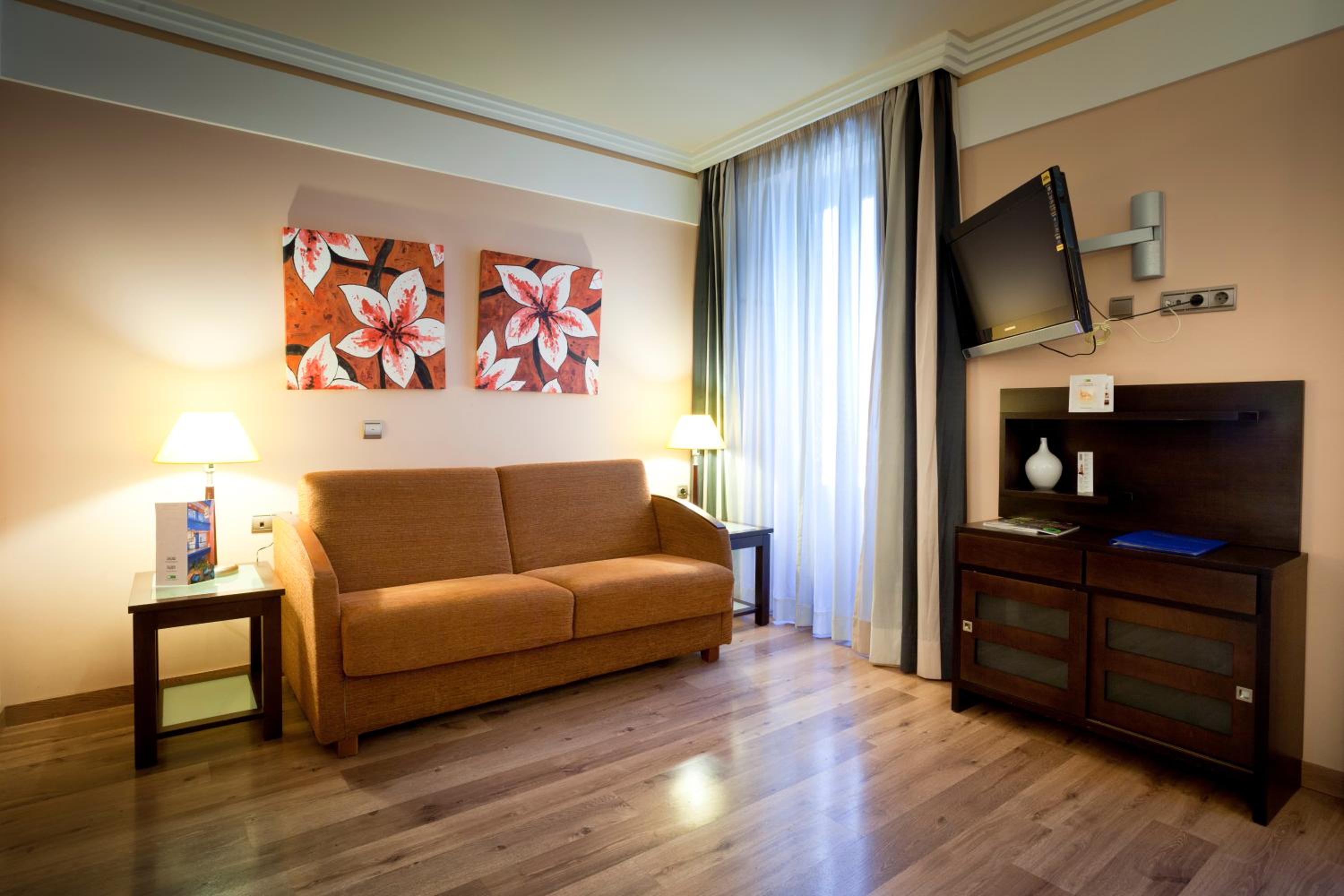 Suites Gran Vía 44 photo 4