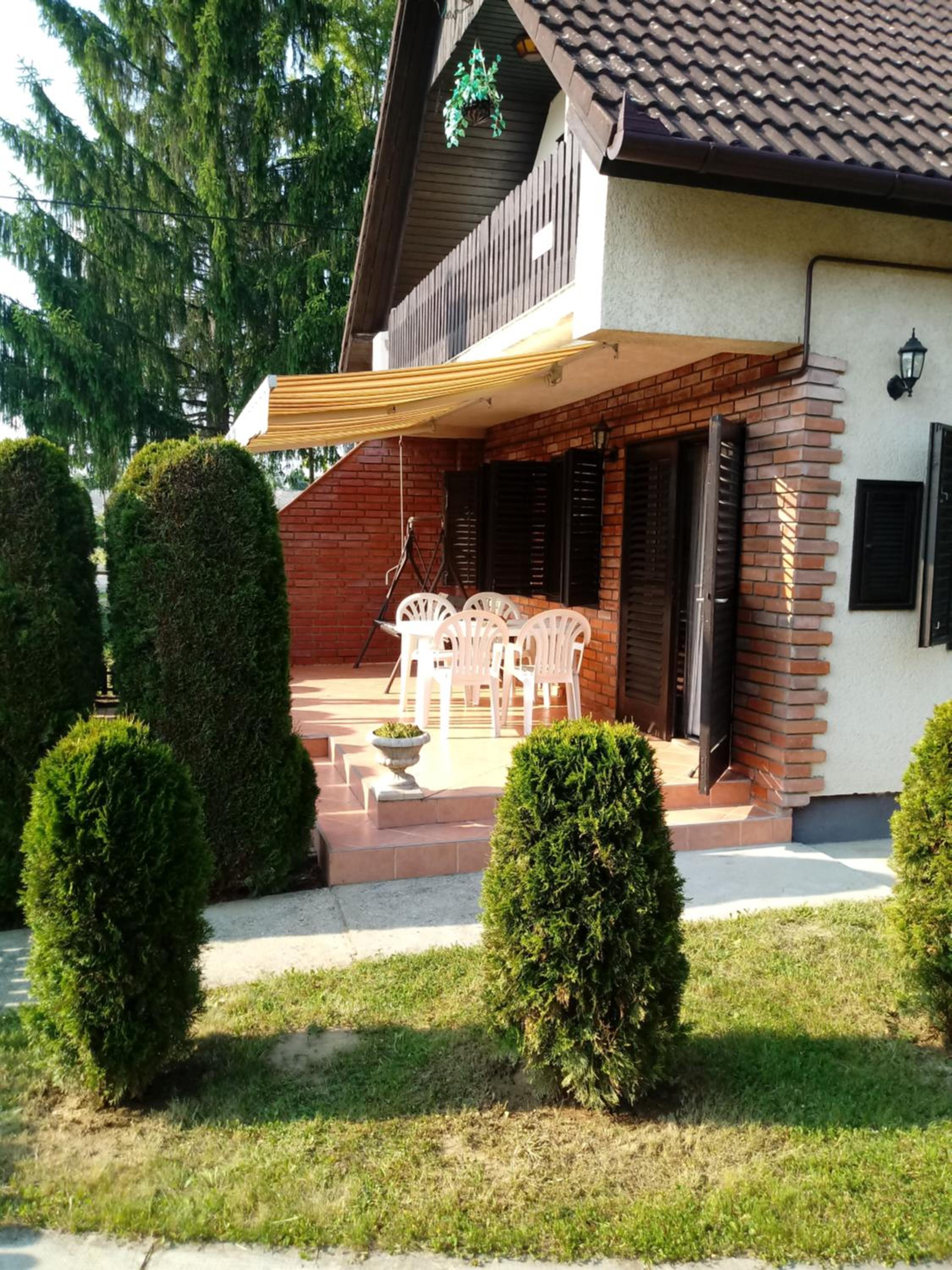 Csokonyavisontai Napsugár Vendégház view 2