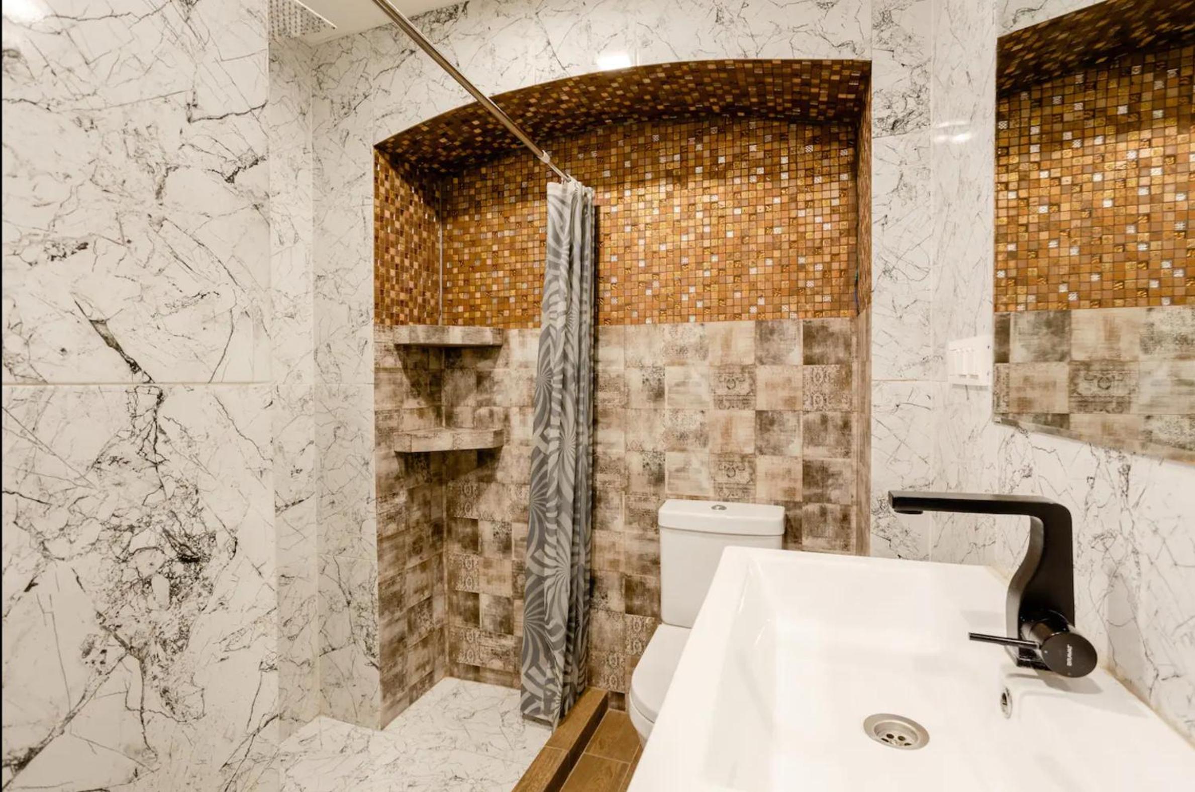 lovely Dulcet Loft In Center Of Rustaveli view 2