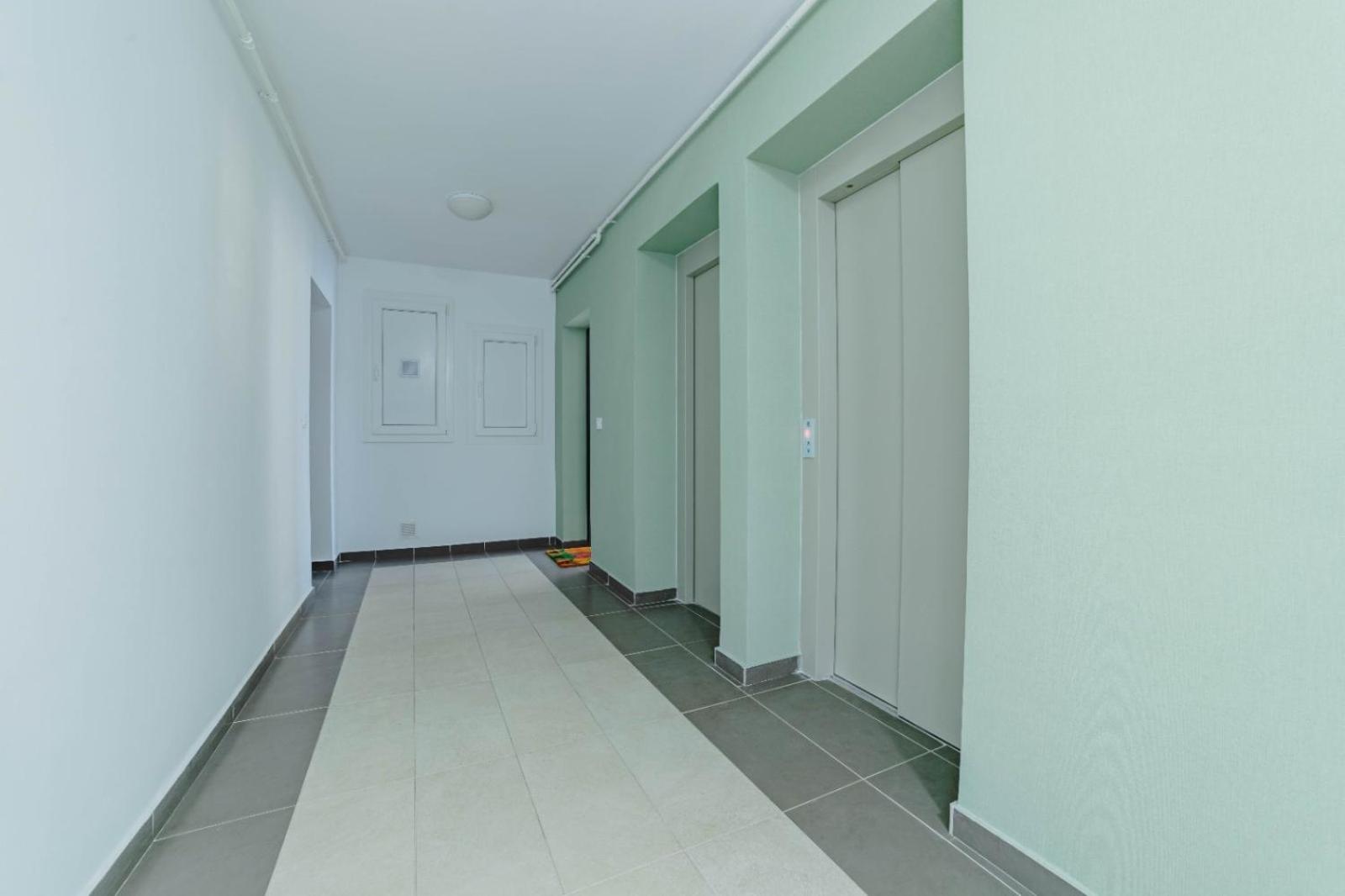 Masterpiece Studio- Free Parking, Wi-Fi, Netflix view 3