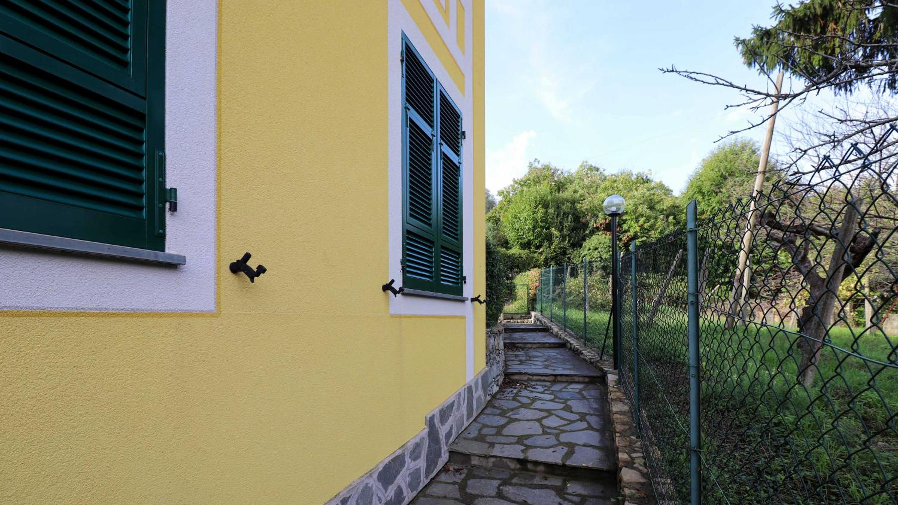 Italianway - Giuseppe Pastine 17/D view 2