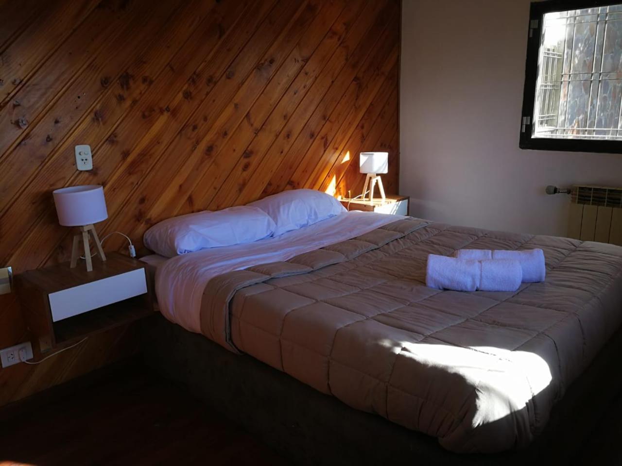 Casa Cerro Dorado vista al lago