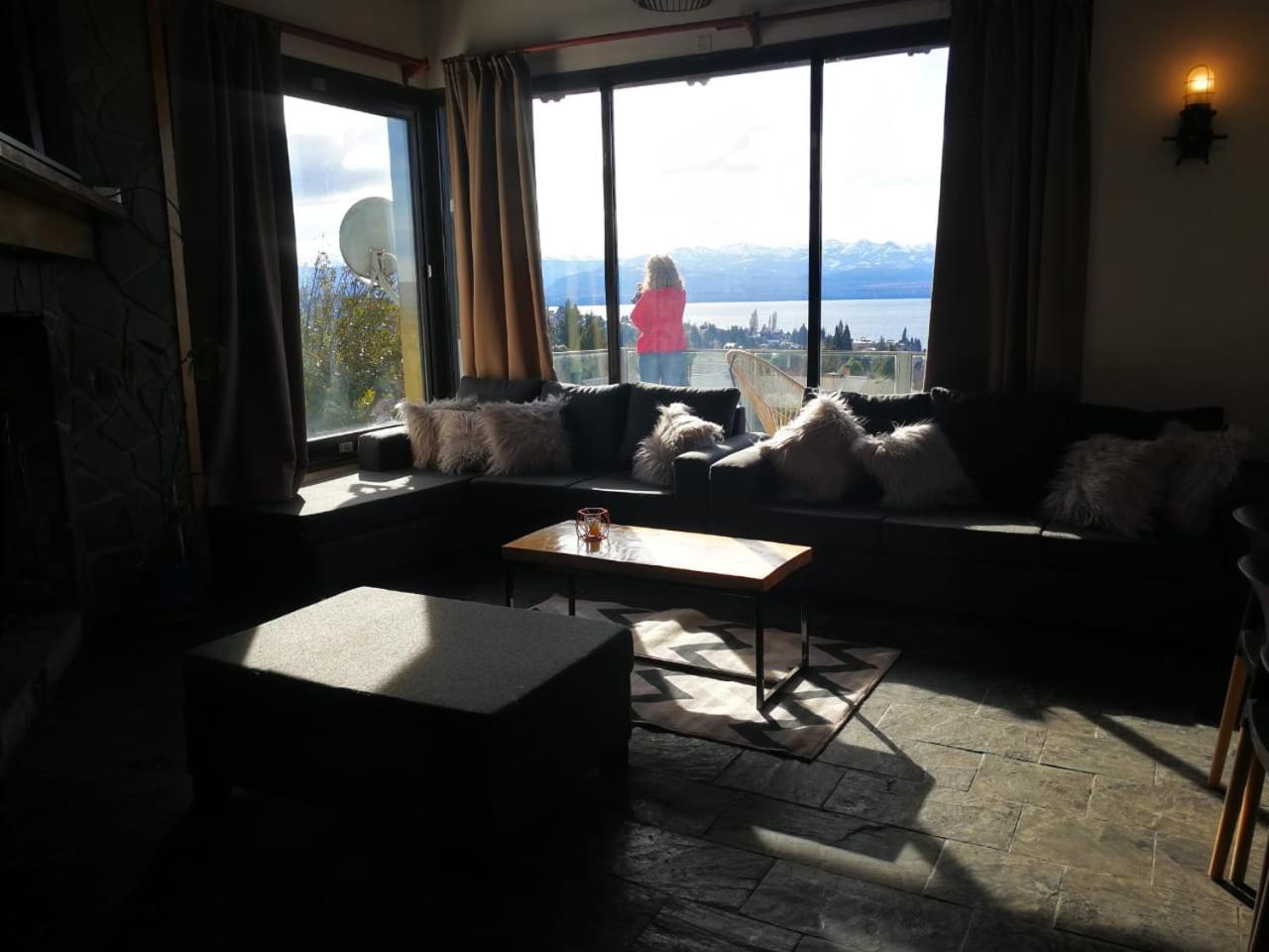 Casa Cerro Dorado vista al lago