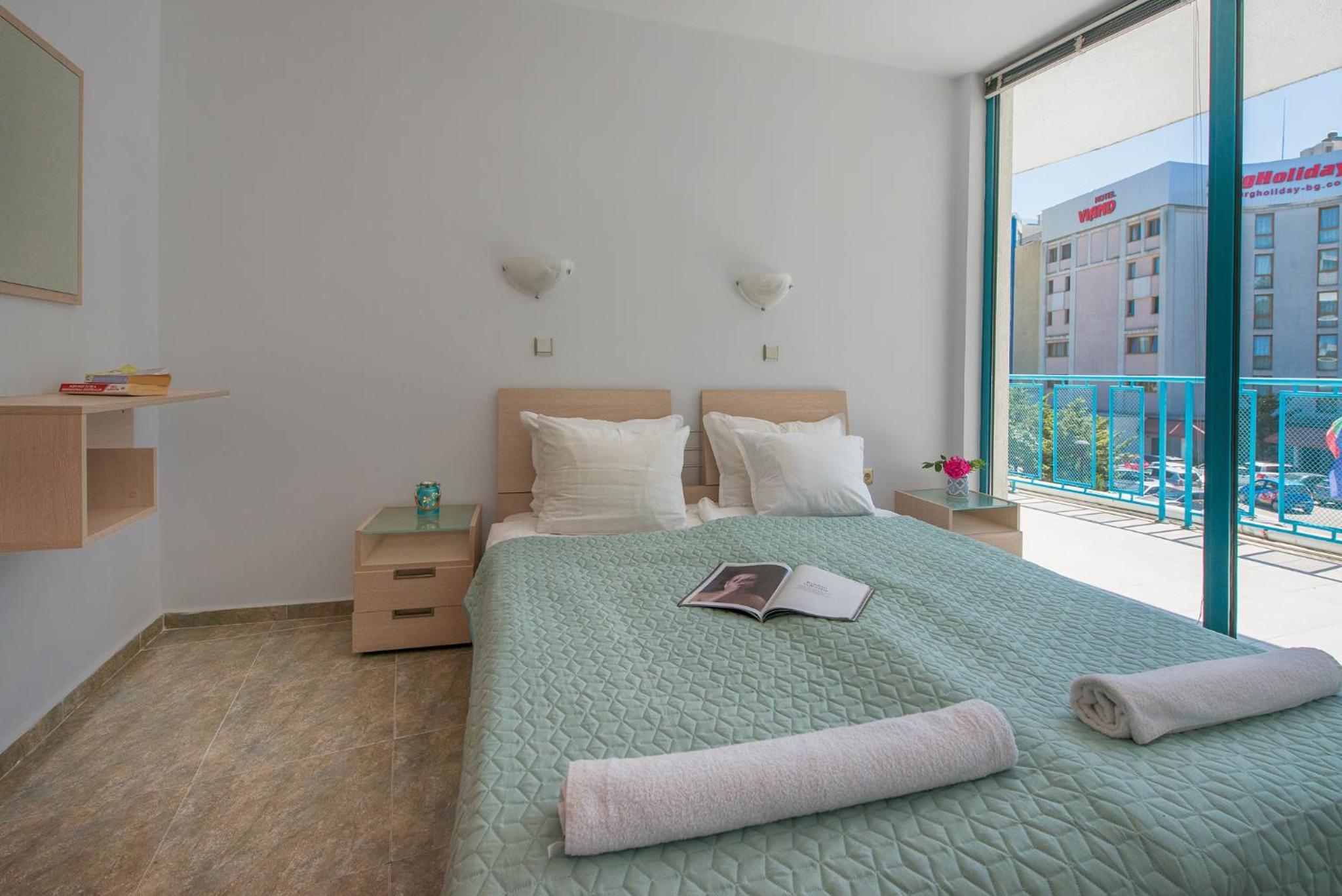 Top-located Beach Apartment with Balcony